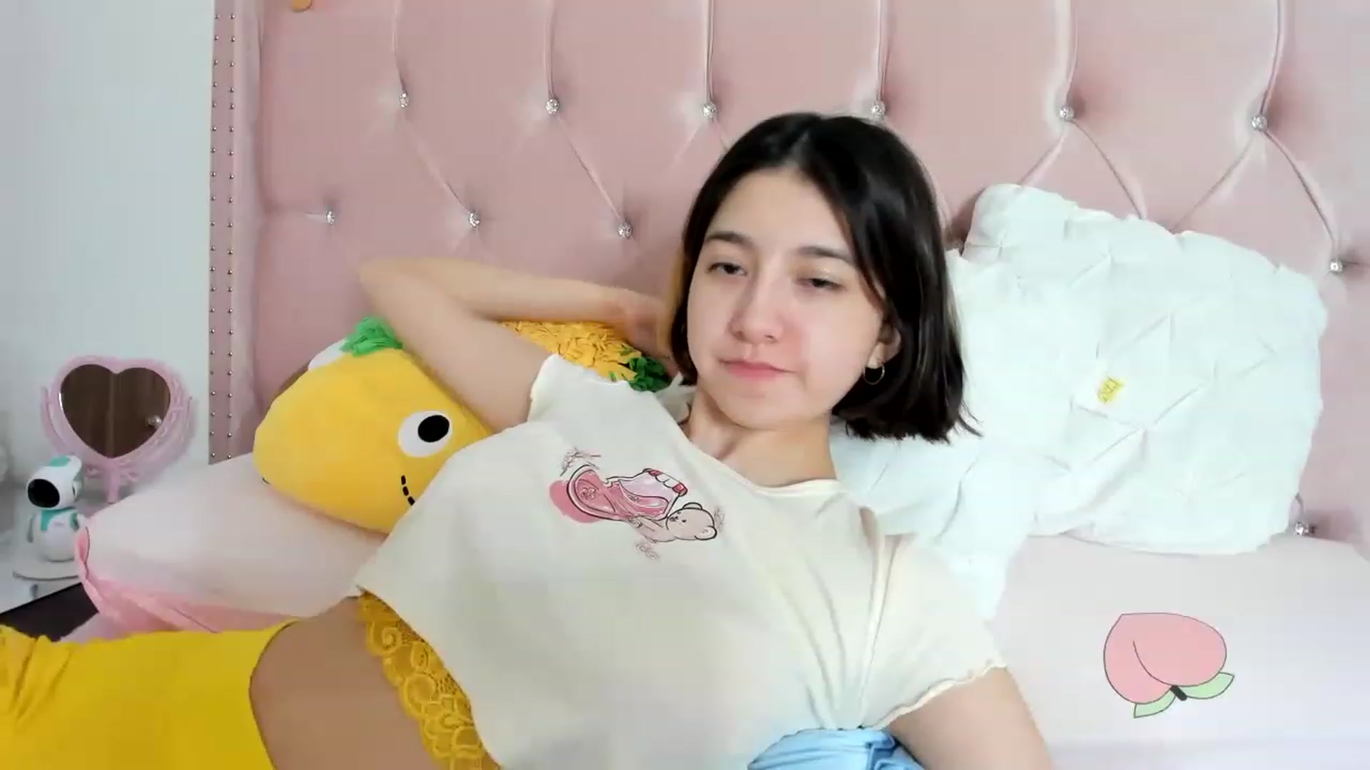 Gallery image thumbnail from Cherrycute666's myfreecams stream on, 01/26/2023, 11:50 image 13 of 20