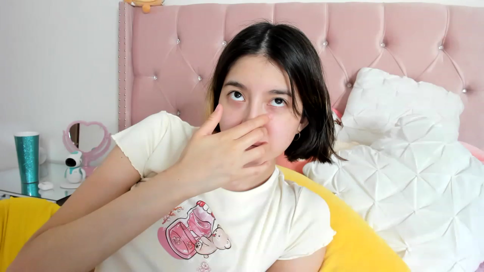 Gallery image thumbnail from Cherrycute666's myfreecams stream on, 01/26/2023, 13:40 image 18 of 20
