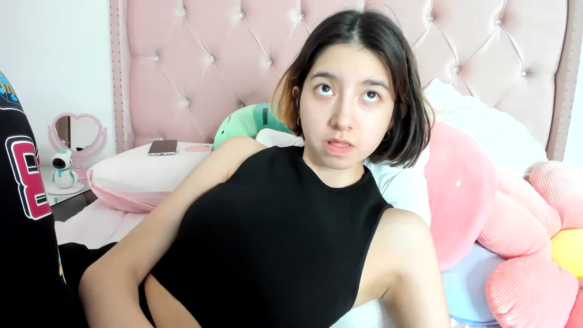 Gallery image thumbnail from Cherrycute666's myfreecams stream on, 01/27/2023, 13:16 image 15 of 20