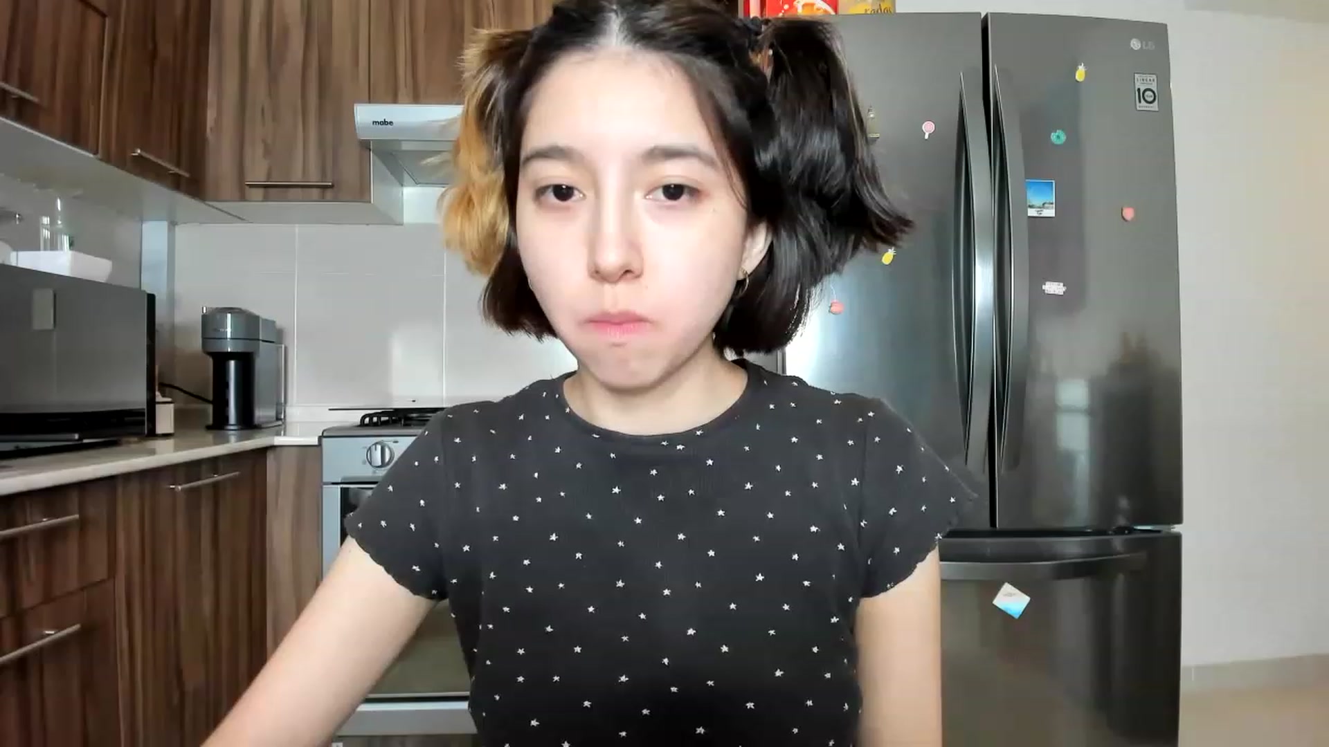 Gallery image thumbnail from Cherrycute666's myfreecams stream on, 01/28/2023, 09:17 image 11 of 20