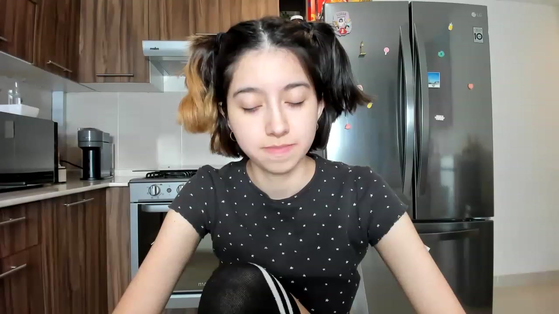 Gallery image thumbnail from Cherrycute666's myfreecams stream on, 01/28/2023, 09:17 image 1 of 20