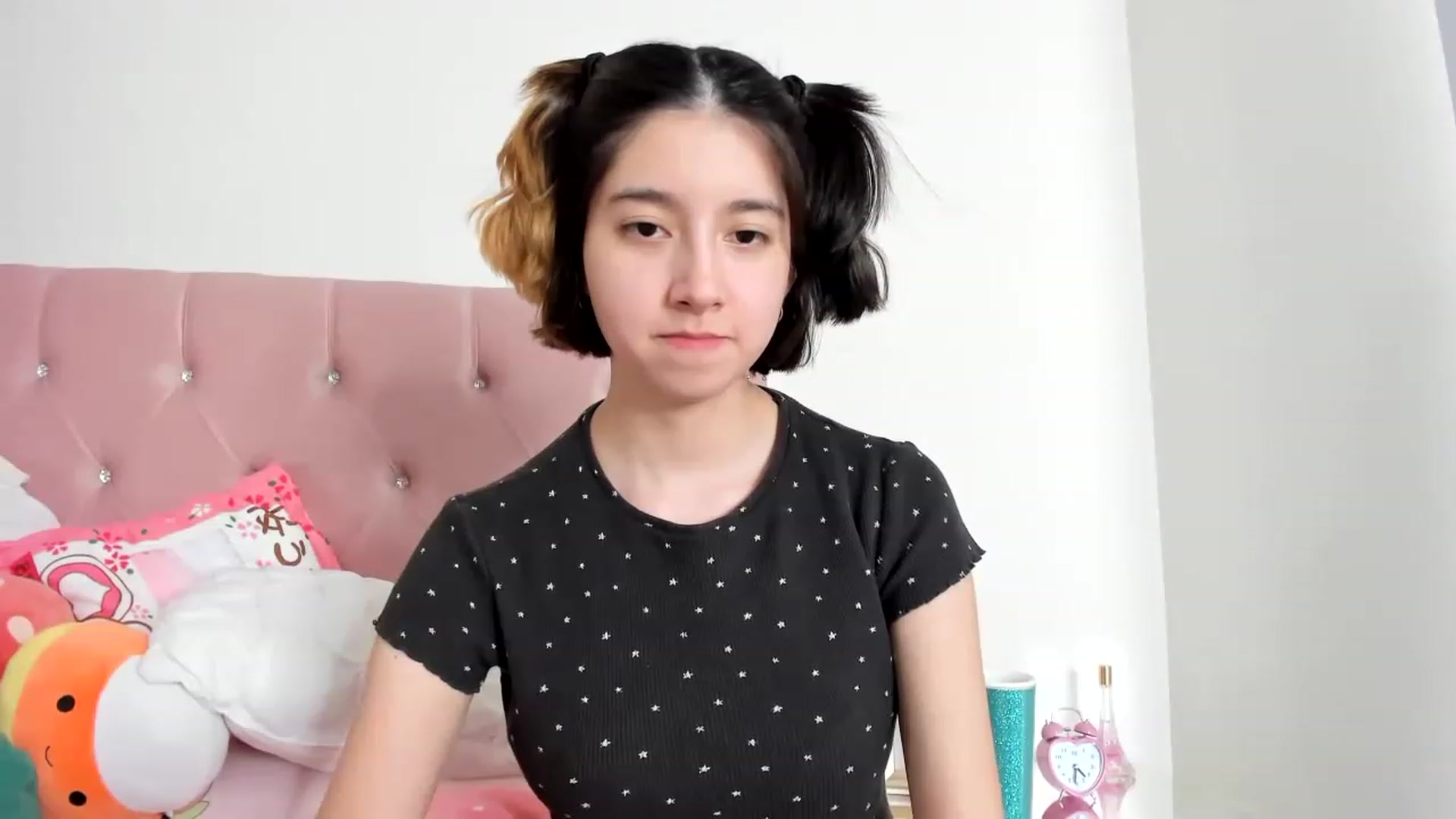 Gallery image thumbnail from Cherrycute666's myfreecams stream on, 01/28/2023, 15:11 image 16 of 20