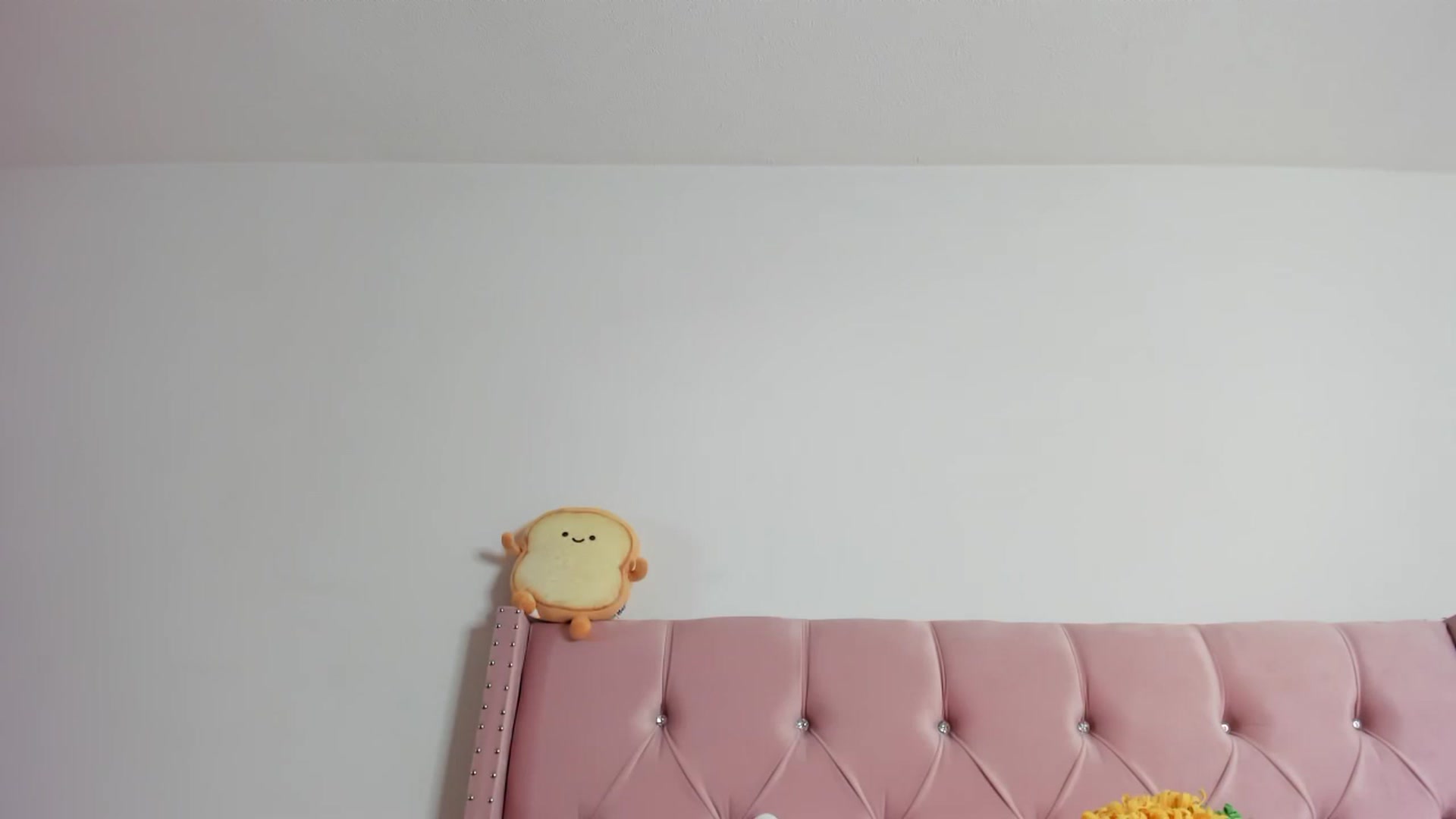 Gallery image thumbnail from Cherrycute666's myfreecams stream on, 01/28/2023, 19:27 image 9 of 20