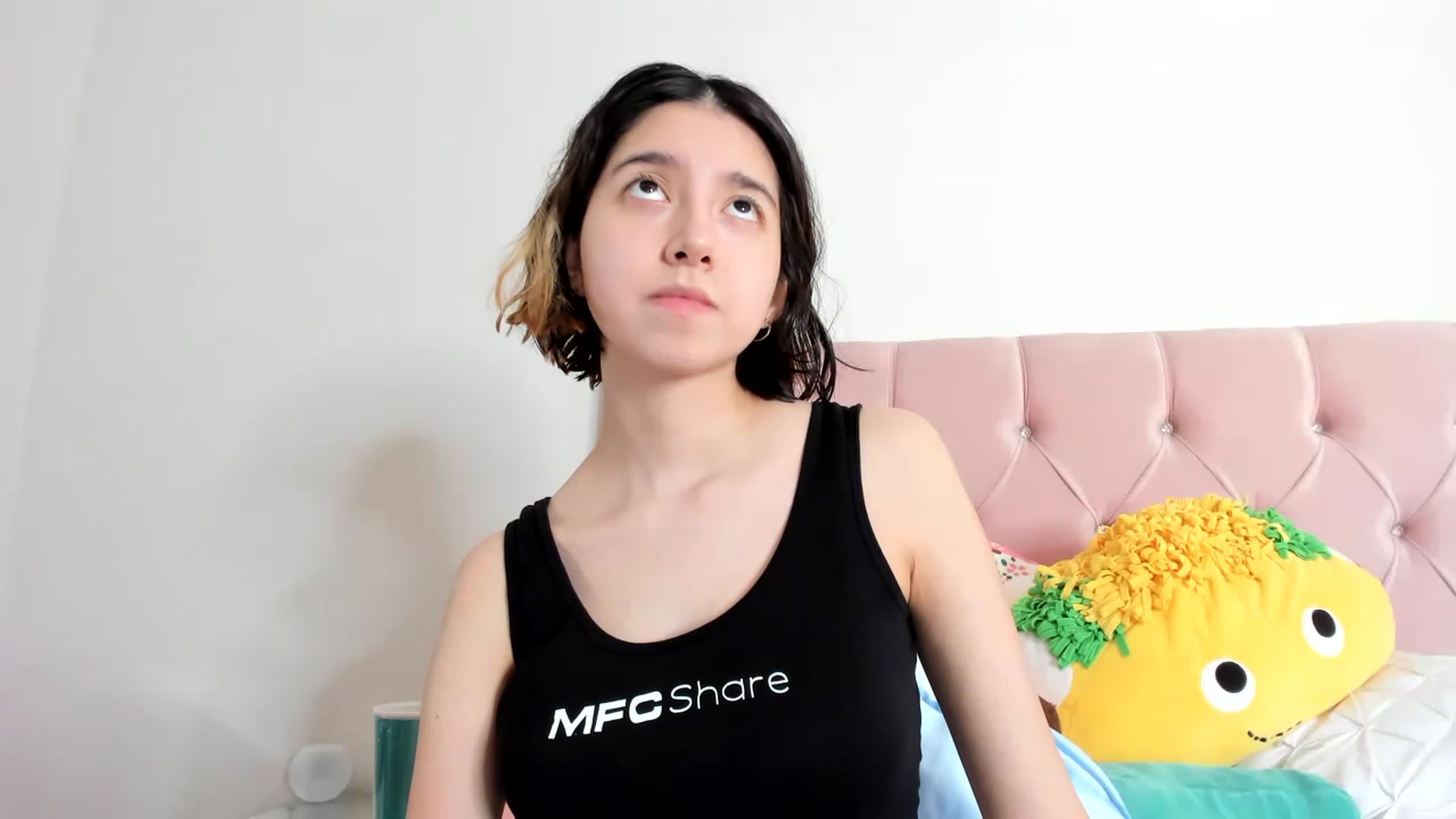 Gallery image thumbnail from Cherrycute666's myfreecams stream on, 01/28/2023, 19:27 image 16 of 20