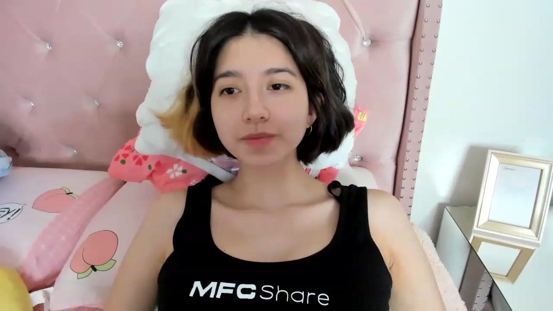 Gallery image thumbnail from Cherrycute666's myfreecams stream on, 01/29/2023, 05:07 image 9 of 20