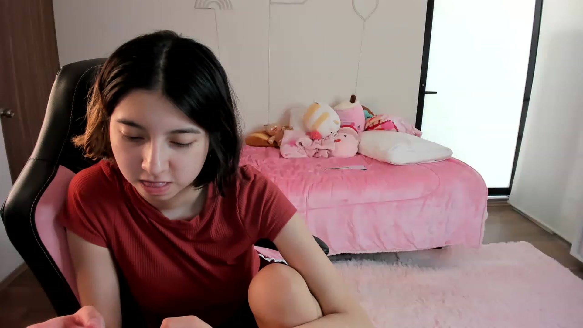 Gallery image thumbnail from Cherrycute666's myfreecams stream on, 01/29/2023, 18:51 image 15 of 20