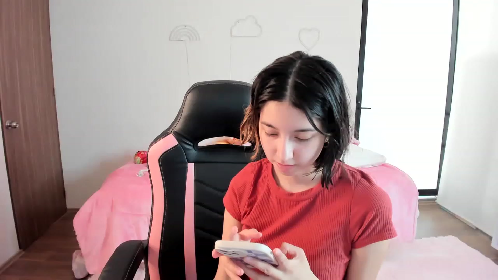 Gallery image thumbnail from Cherrycute666's myfreecams stream on, 01/29/2023, 18:51 image 7 of 20