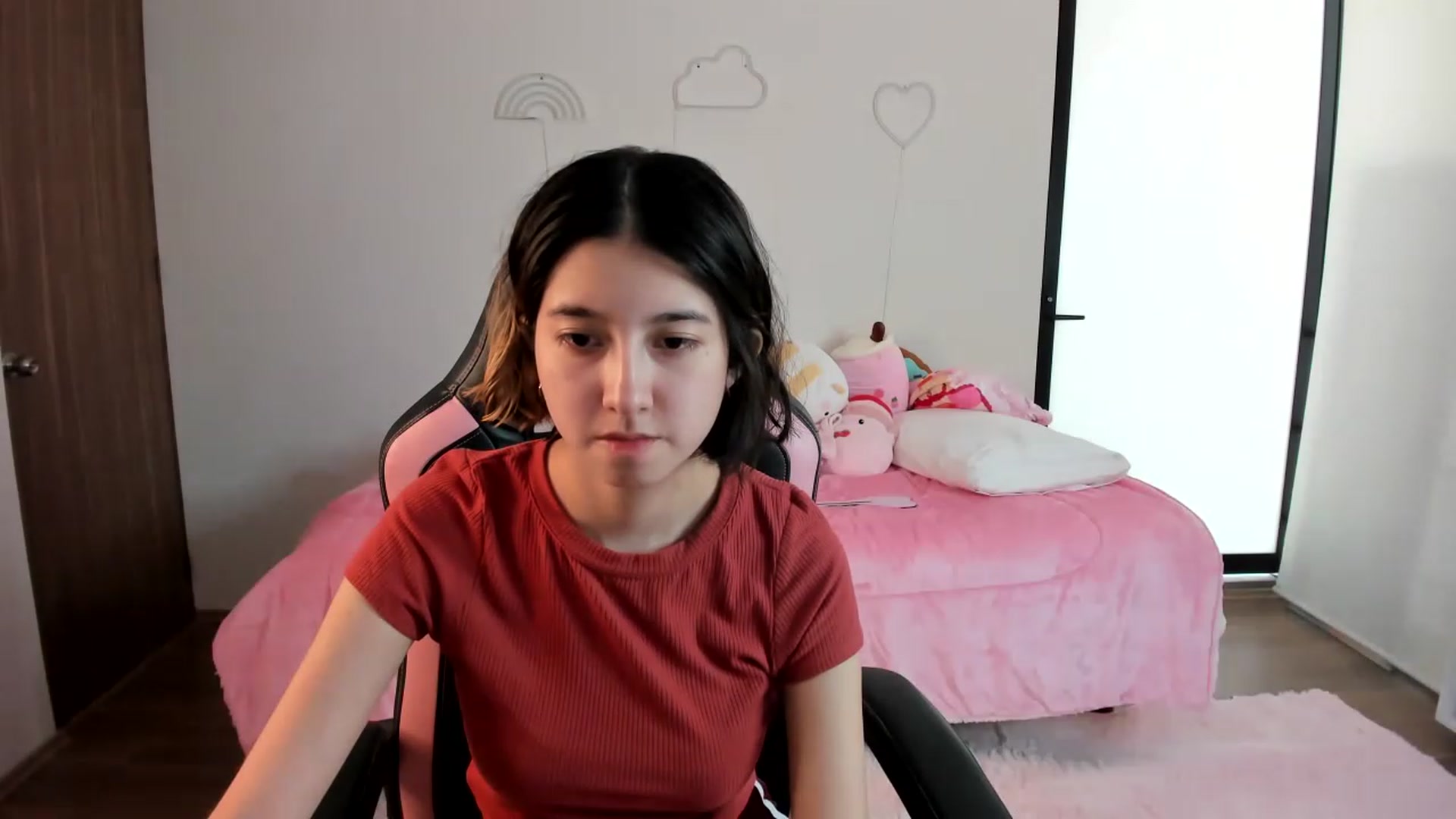 Gallery image thumbnail from Cherrycute666's myfreecams stream on, 01/29/2023, 18:51 image 10 of 20