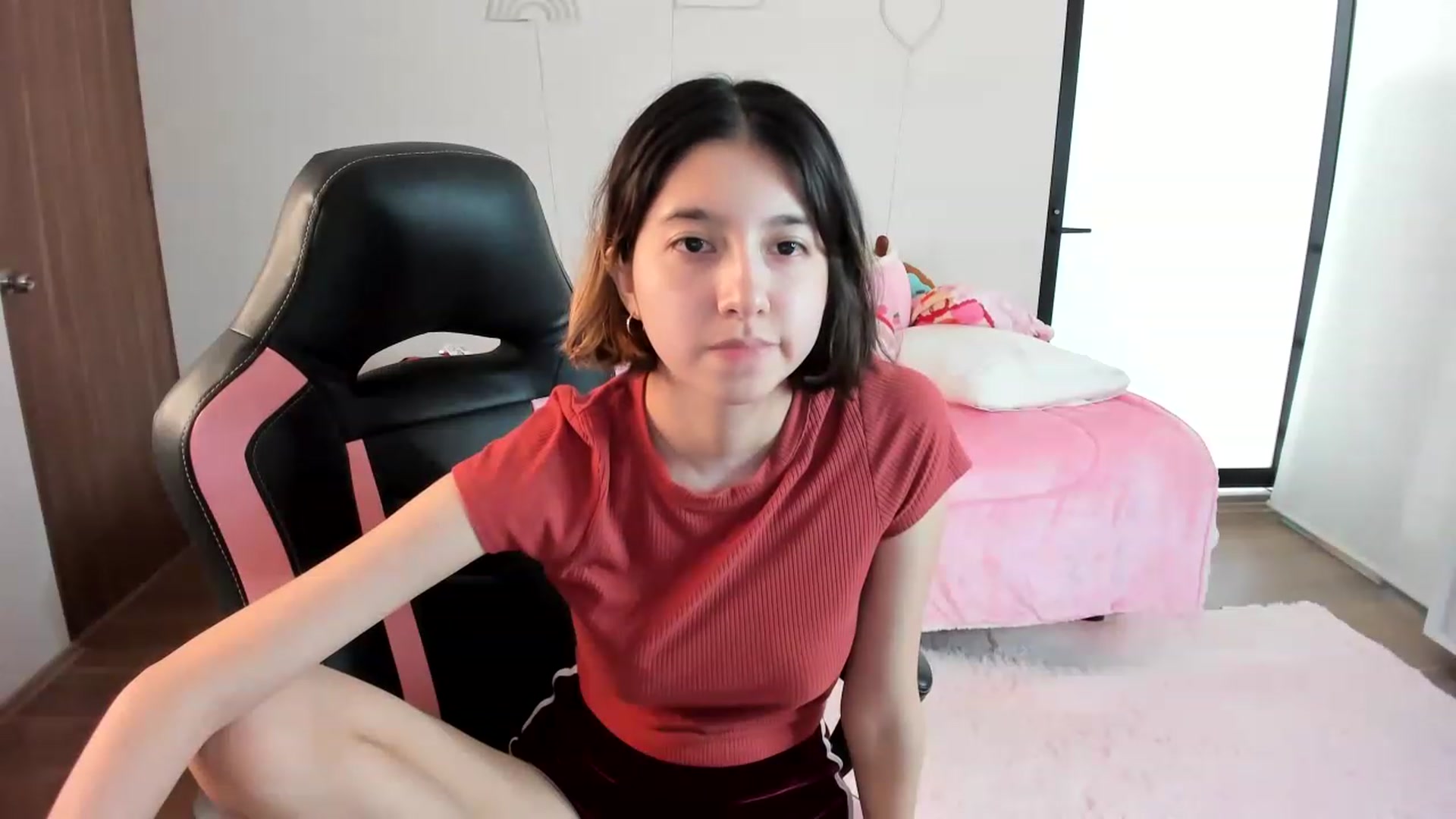 Gallery image thumbnail from Cherrycute666's myfreecams stream on, 01/29/2023, 18:51 image 17 of 20