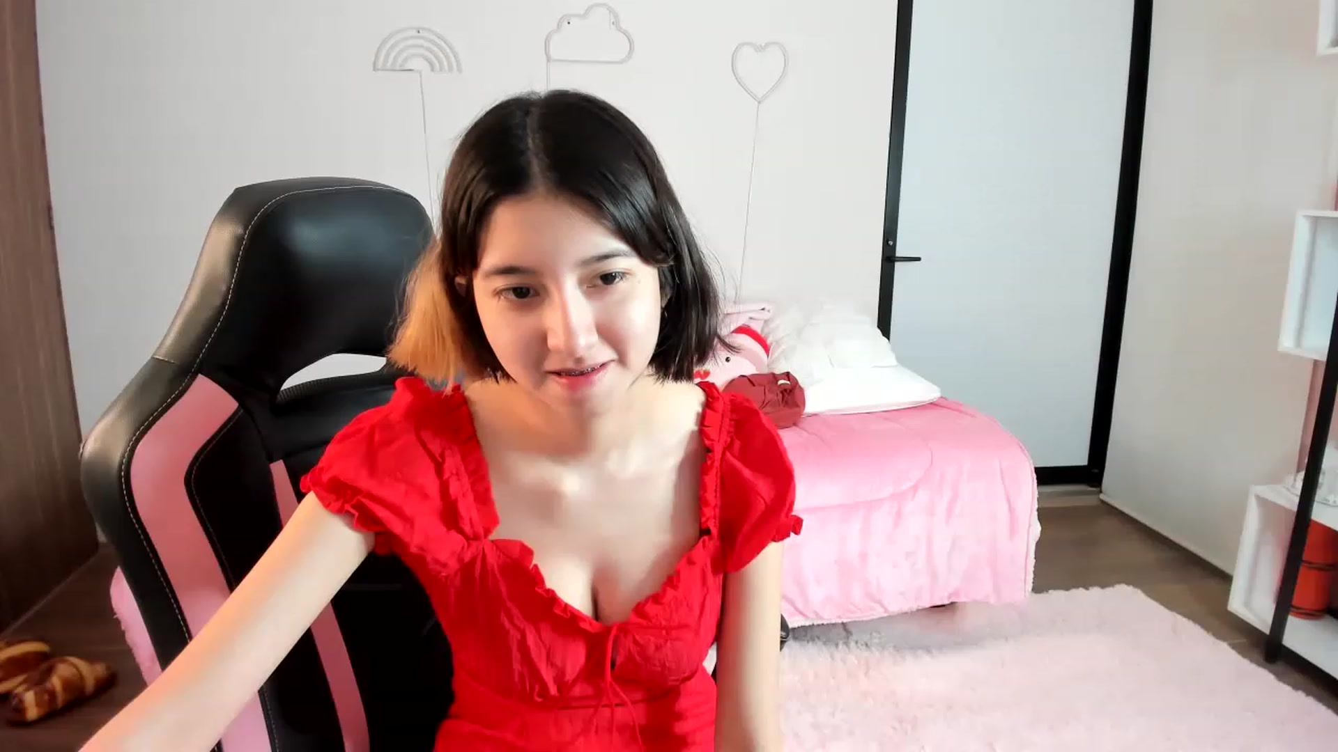 Gallery image thumbnail from Cherrycute666's myfreecams stream on, 01/30/2023, 07:17 image 7 of 20