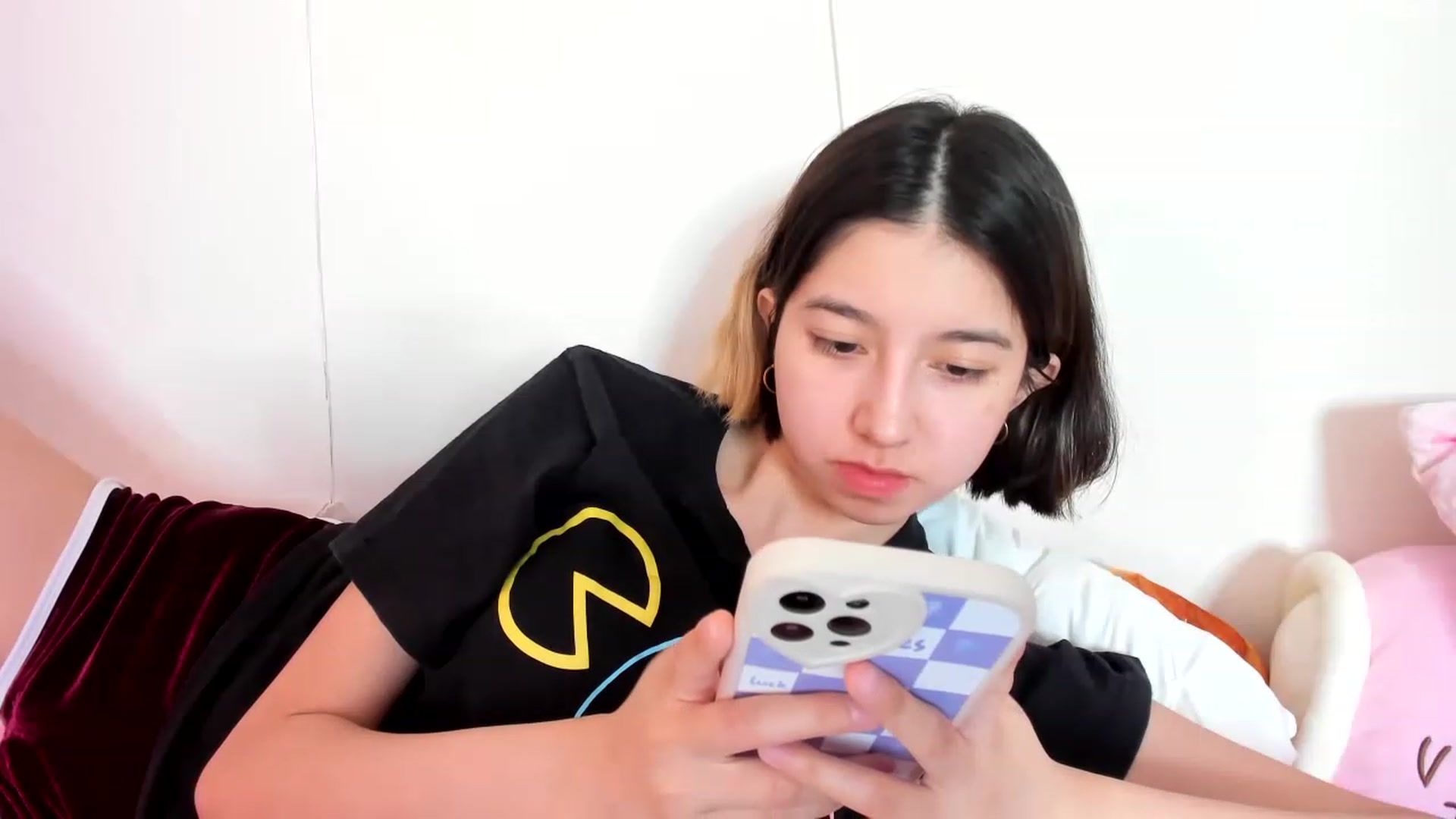 Gallery image thumbnail from Cherrycute666's myfreecams stream on, 01/31/2023, 04:35 image 17 of 20