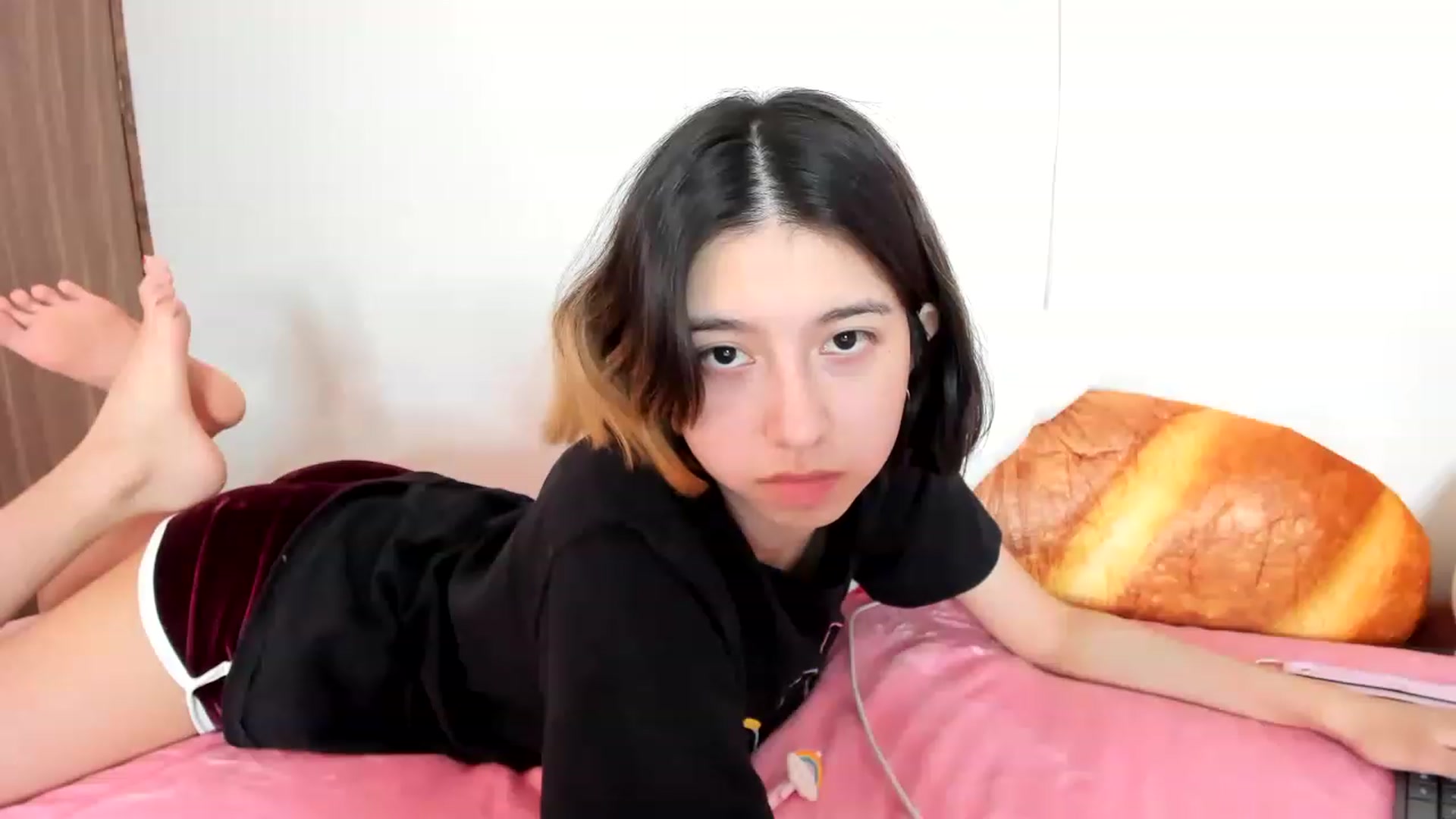 Gallery image thumbnail from Cherrycute666's myfreecams stream on, 01/31/2023, 09:31 image 3 of 20