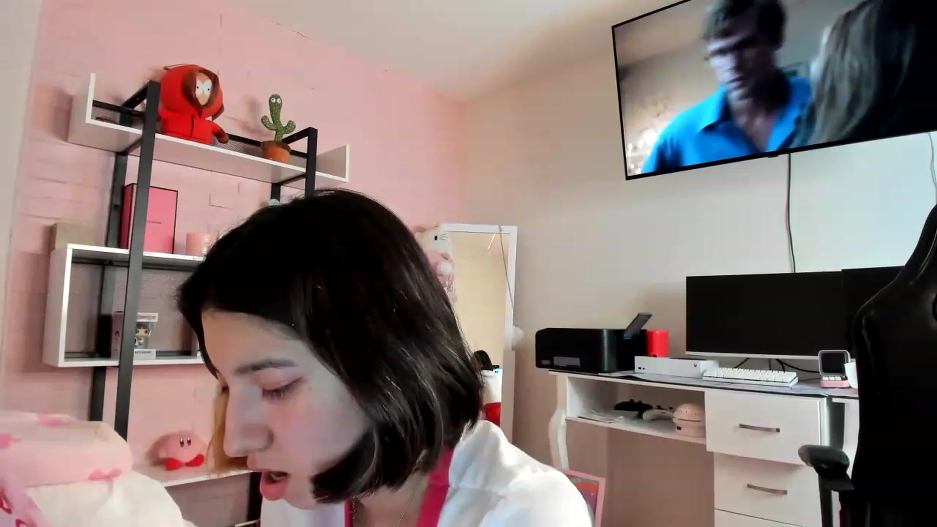 Gallery image thumbnail from Cherrycute666's myfreecams stream on, 02/01/2023, 07:18 image 1 of 20