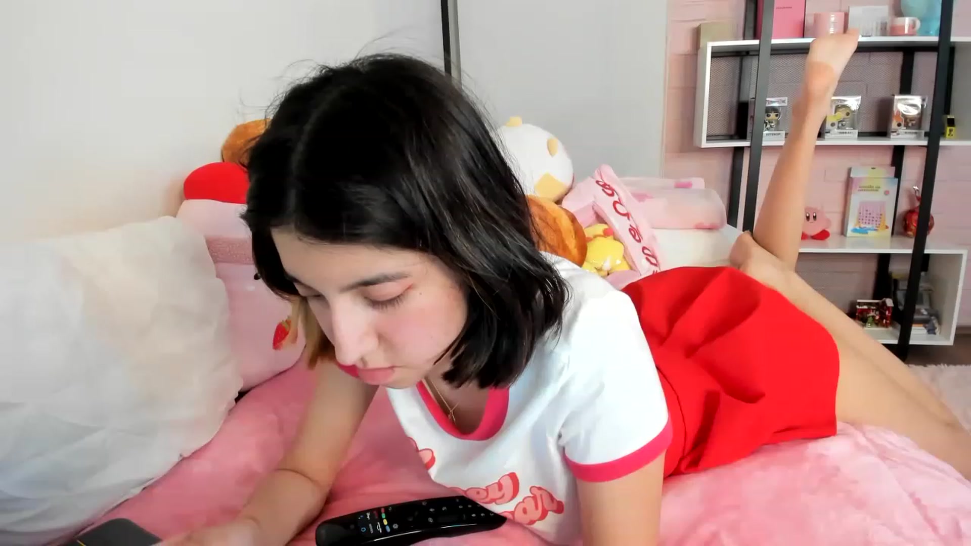 Gallery image thumbnail from Cherrycute666's myfreecams stream on, 02/01/2023, 07:18 image 7 of 20