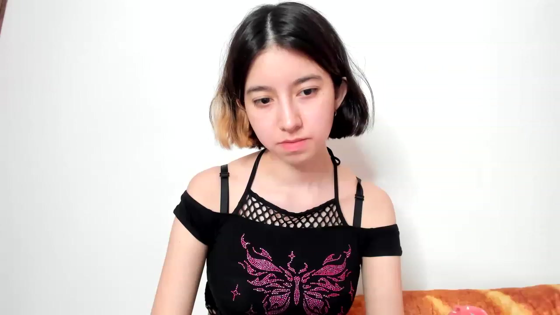 Gallery image thumbnail from Cherrycute666's myfreecams stream on, 02/02/2023, 10:32 image 5 of 20