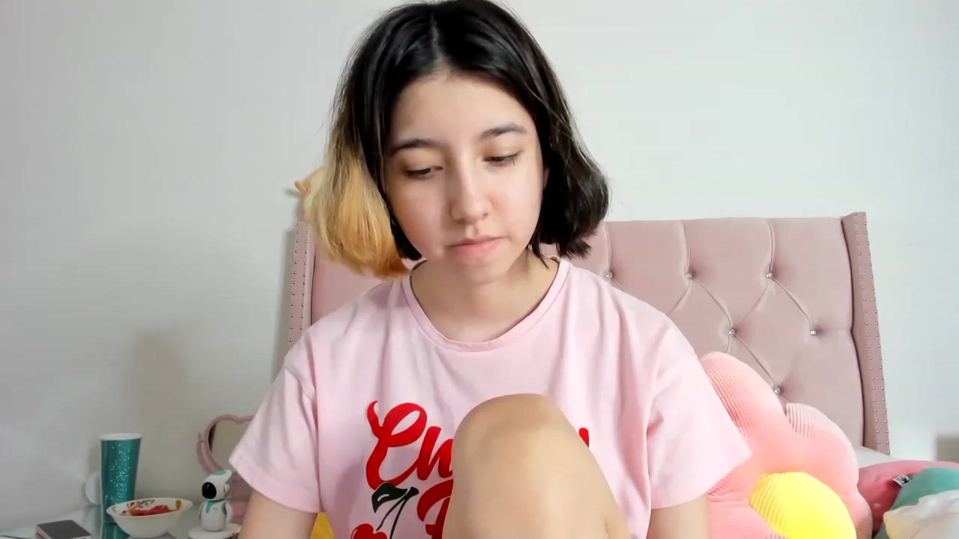 Gallery image thumbnail from Cherrycute666's myfreecams stream on, 02/04/2023, 15:57 image 2 of 20