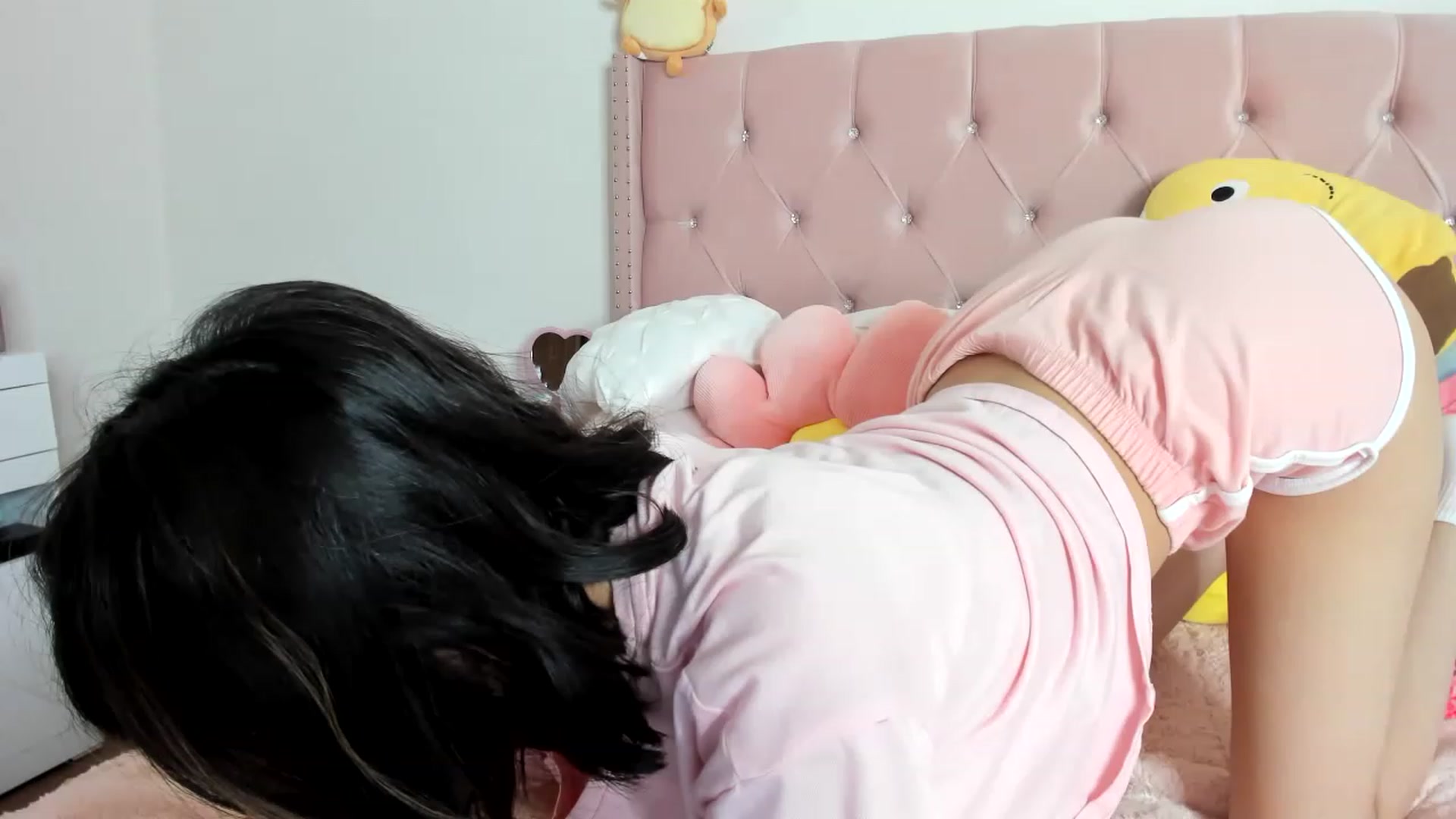 Gallery image thumbnail from Cherrycute666's myfreecams stream on, 02/04/2023, 17:29 image 20 of 20
