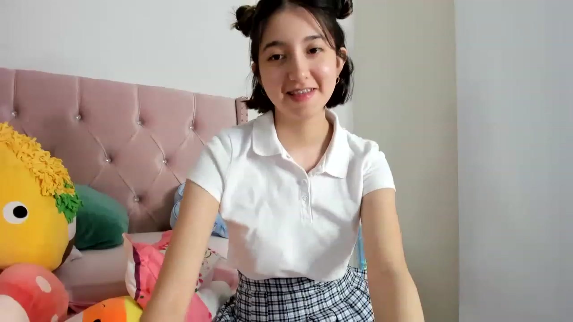 Gallery image thumbnail from Cherrycute666's myfreecams stream on, 02/05/2023, 09:26 image 6 of 20