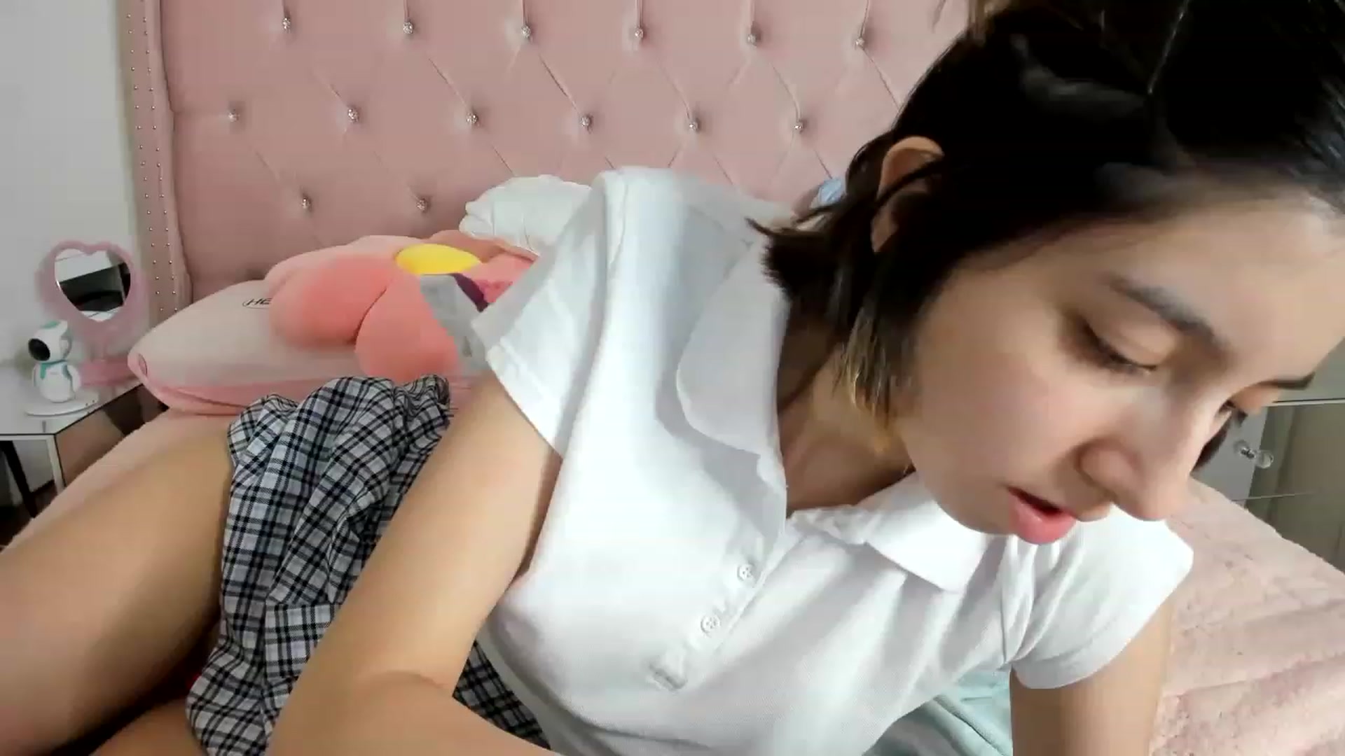 Gallery image thumbnail from Cherrycute666's myfreecams stream on, 02/05/2023, 10:48 image 7 of 20