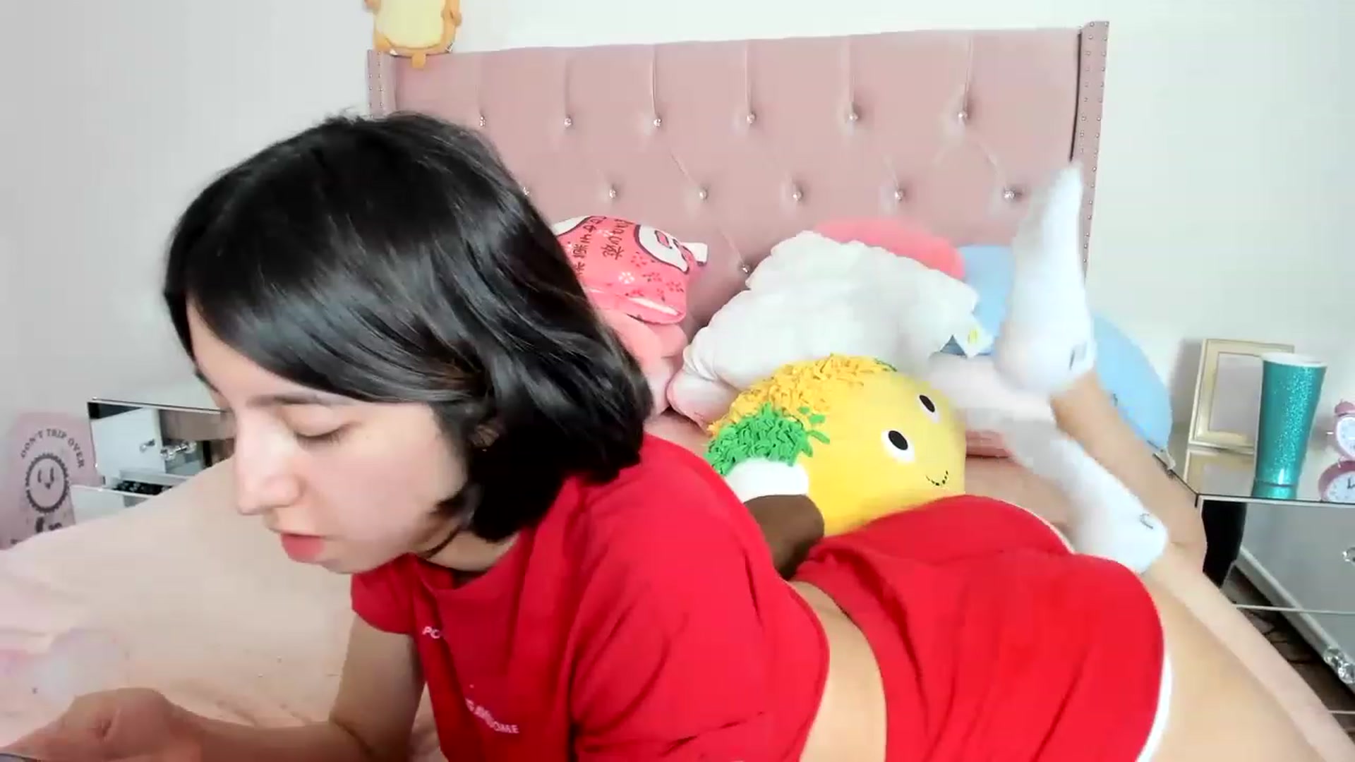 Gallery image thumbnail from Cherrycute666's myfreecams stream on, 02/06/2023, 07:46 image 17 of 20