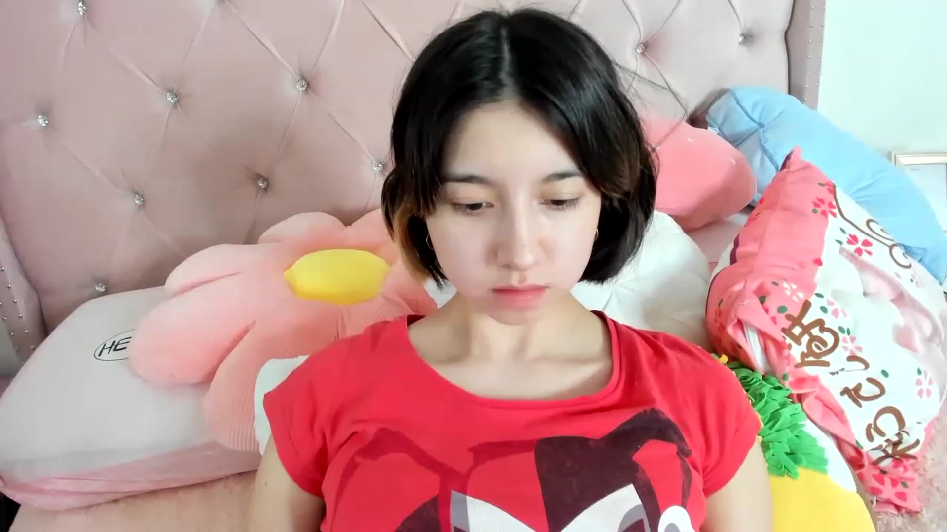 Gallery image thumbnail from Cherrycute666's myfreecams stream on, 02/06/2023, 19:09 image 6 of 20