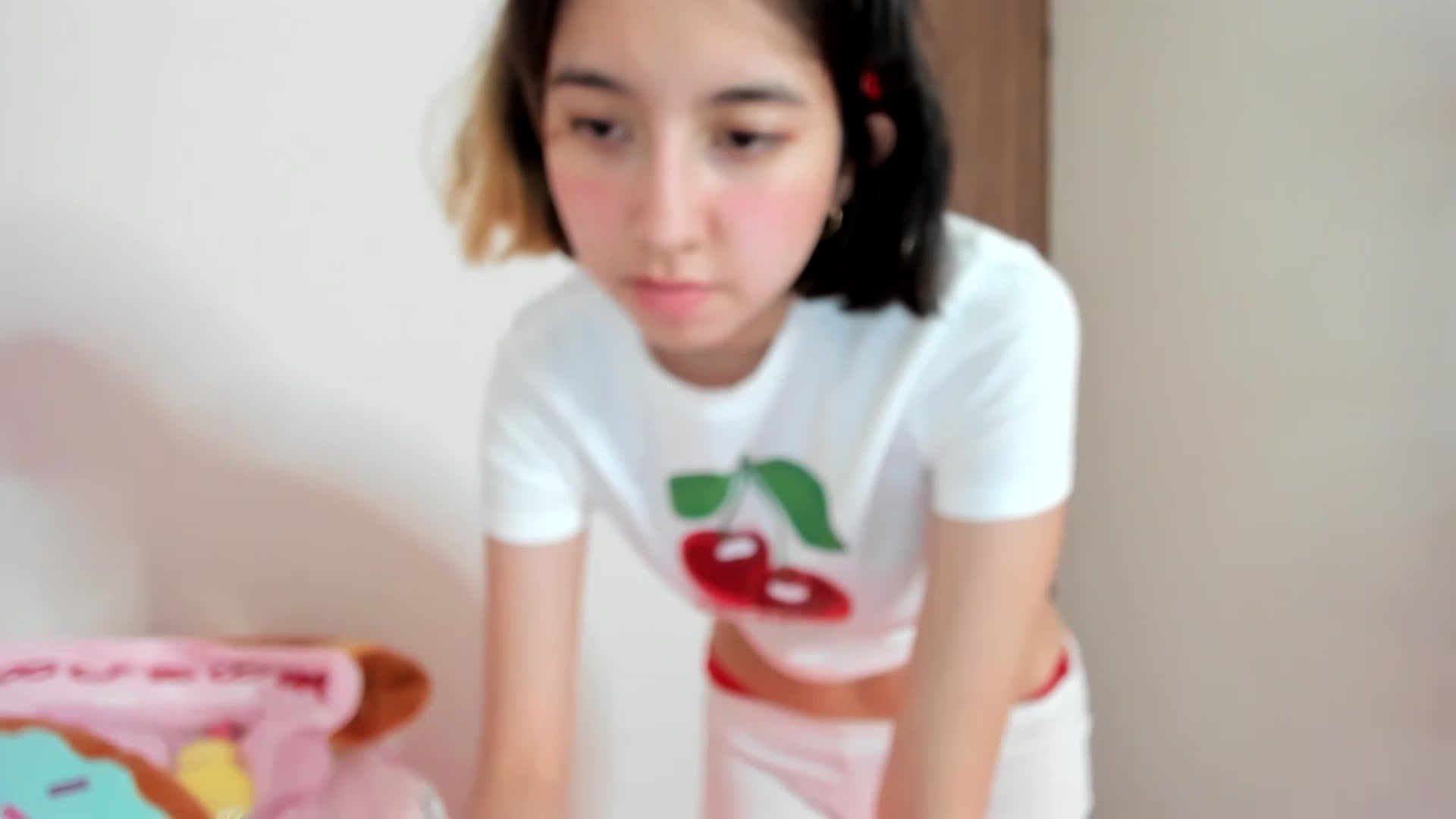 Gallery image thumbnail from Cherrycute666's myfreecams stream on, 02/09/2023, 04:39 image 4 of 20