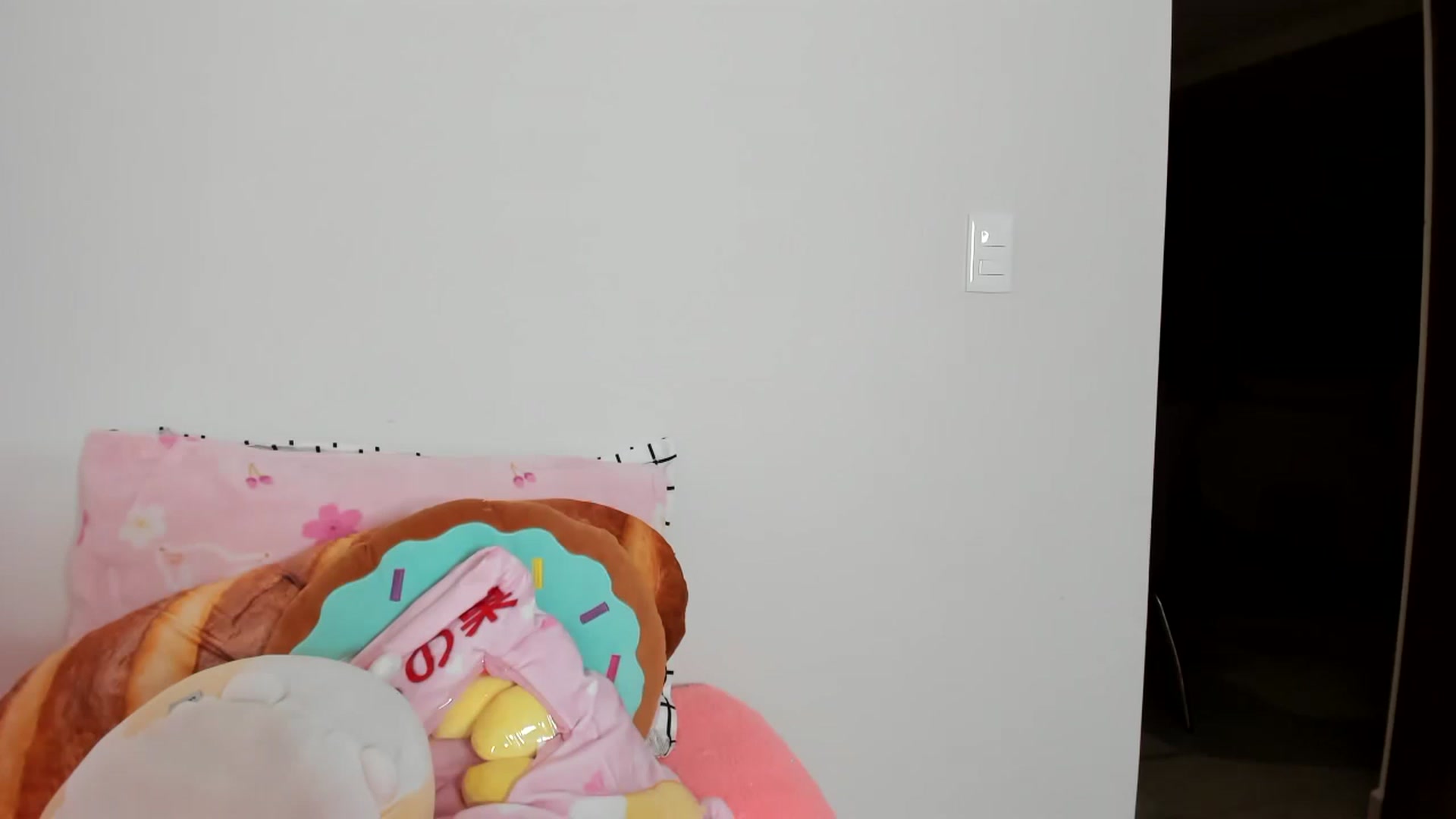 Gallery image thumbnail from Cherrycute666's myfreecams stream on, 02/09/2023, 12:03 image 14 of 20