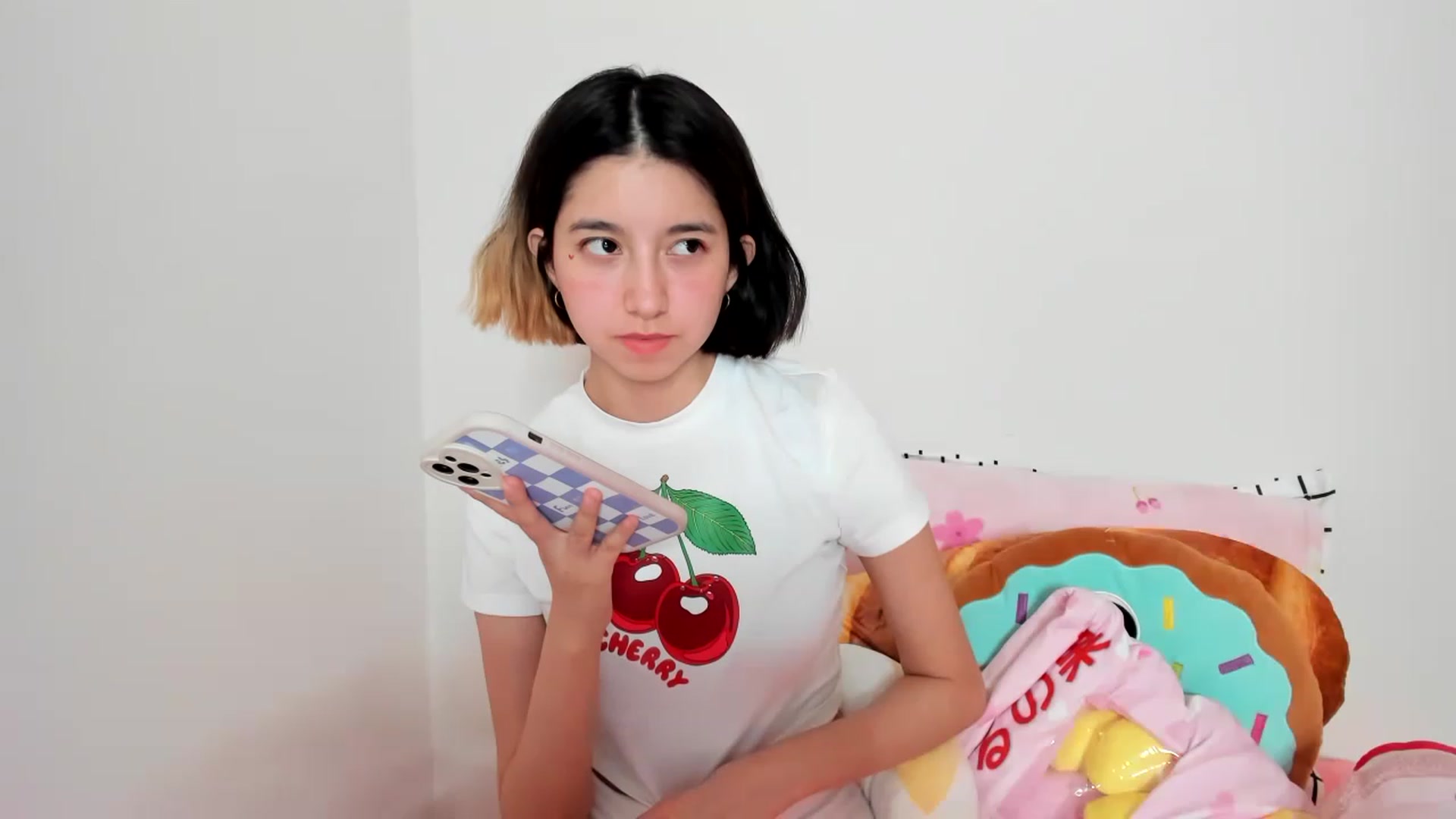 Gallery image thumbnail from Cherrycute666's myfreecams stream on, 02/09/2023, 12:03 image 11 of 20