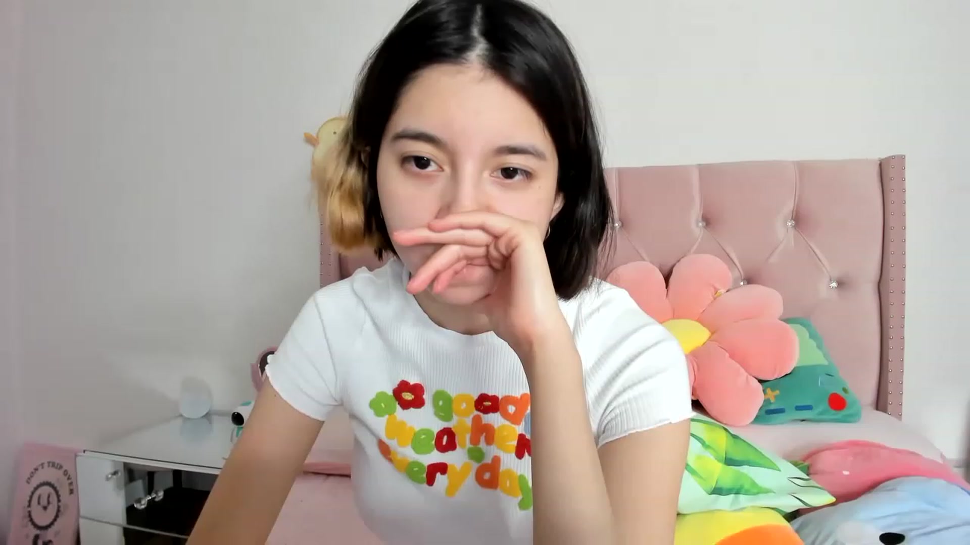Gallery image thumbnail from Cherrycute666's myfreecams stream on, 02/10/2023, 07:20 image 1 of 20