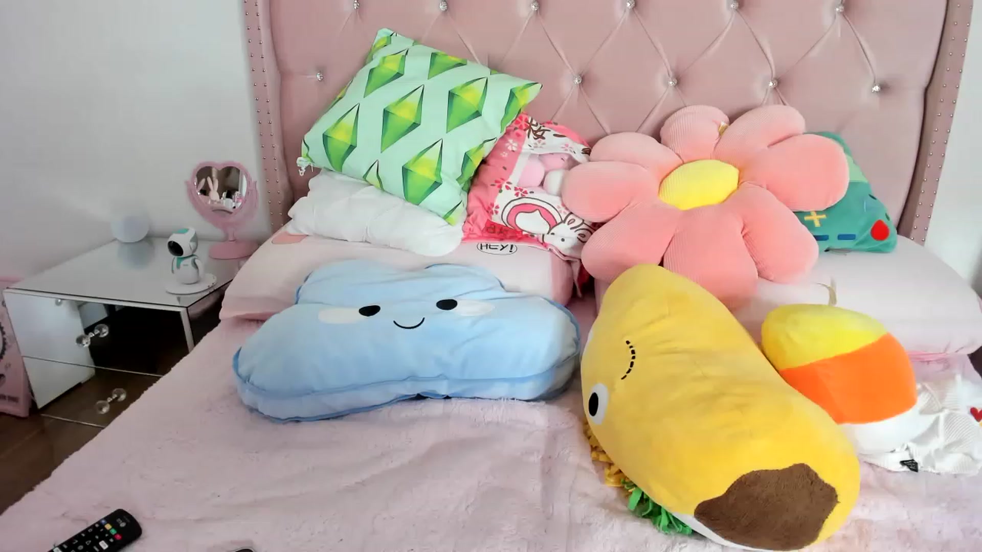 Gallery image thumbnail from Cherrycute666's myfreecams stream on, 02/10/2023, 09:56 image 10 of 20