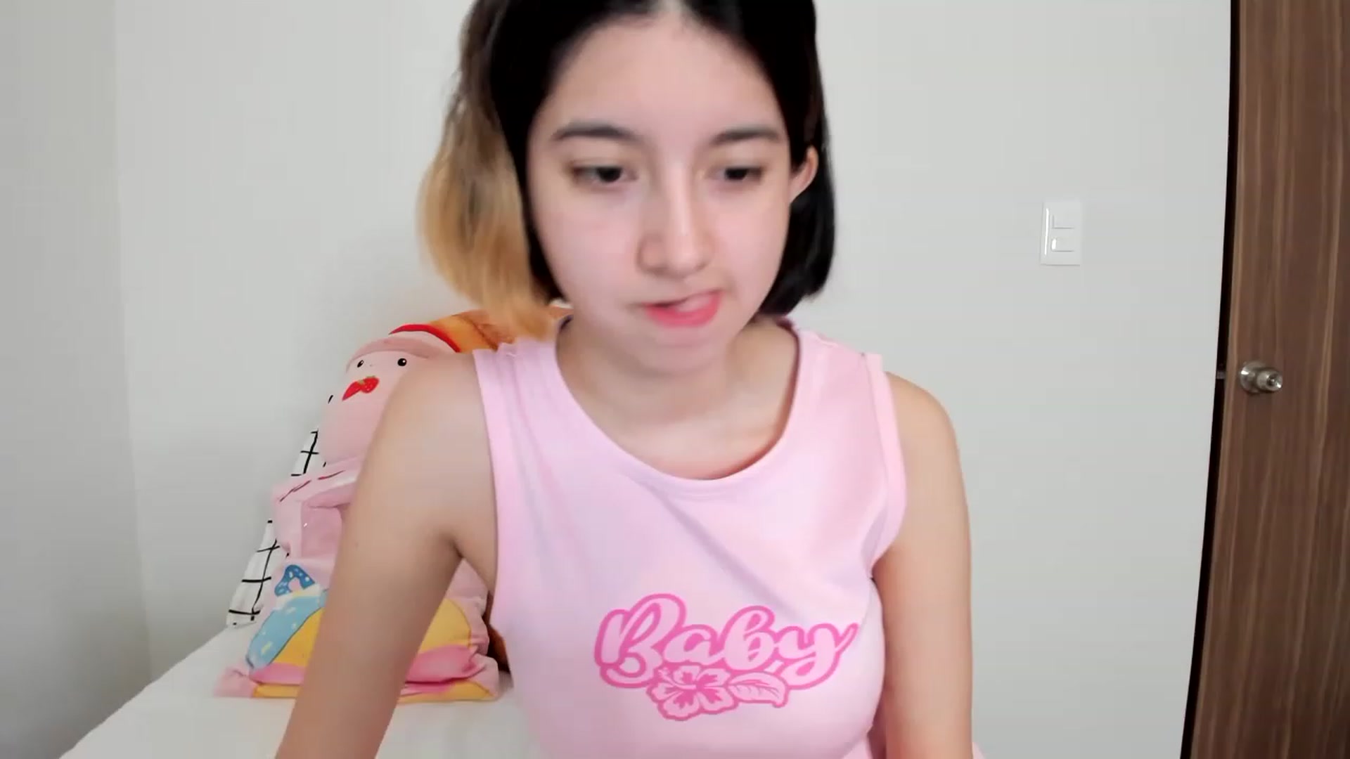 Gallery image thumbnail from Cherrycute666's myfreecams stream on, 02/11/2023, 02:06 image 8 of 20