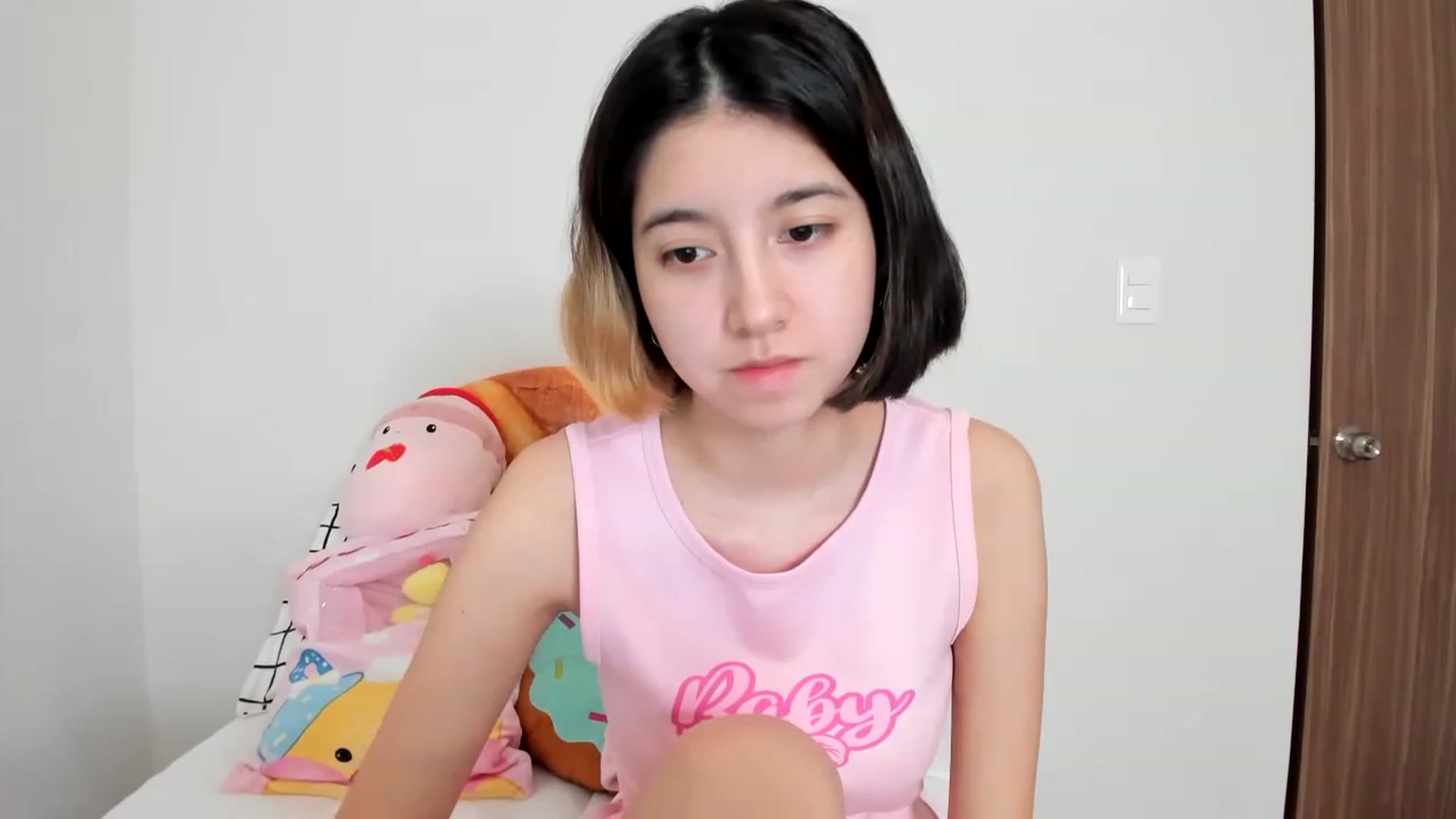 Gallery image thumbnail from Cherrycute666's myfreecams stream on, 02/11/2023, 02:06 image 20 of 20