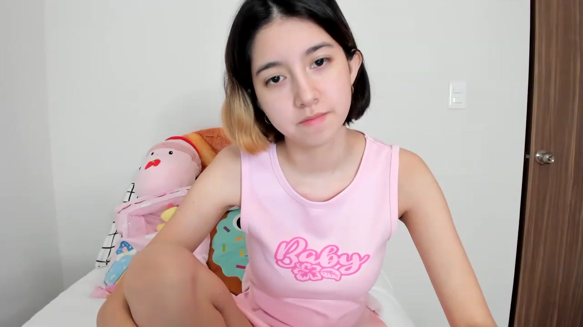 Gallery image thumbnail from Cherrycute666's myfreecams stream on, 02/11/2023, 02:06 image 9 of 20