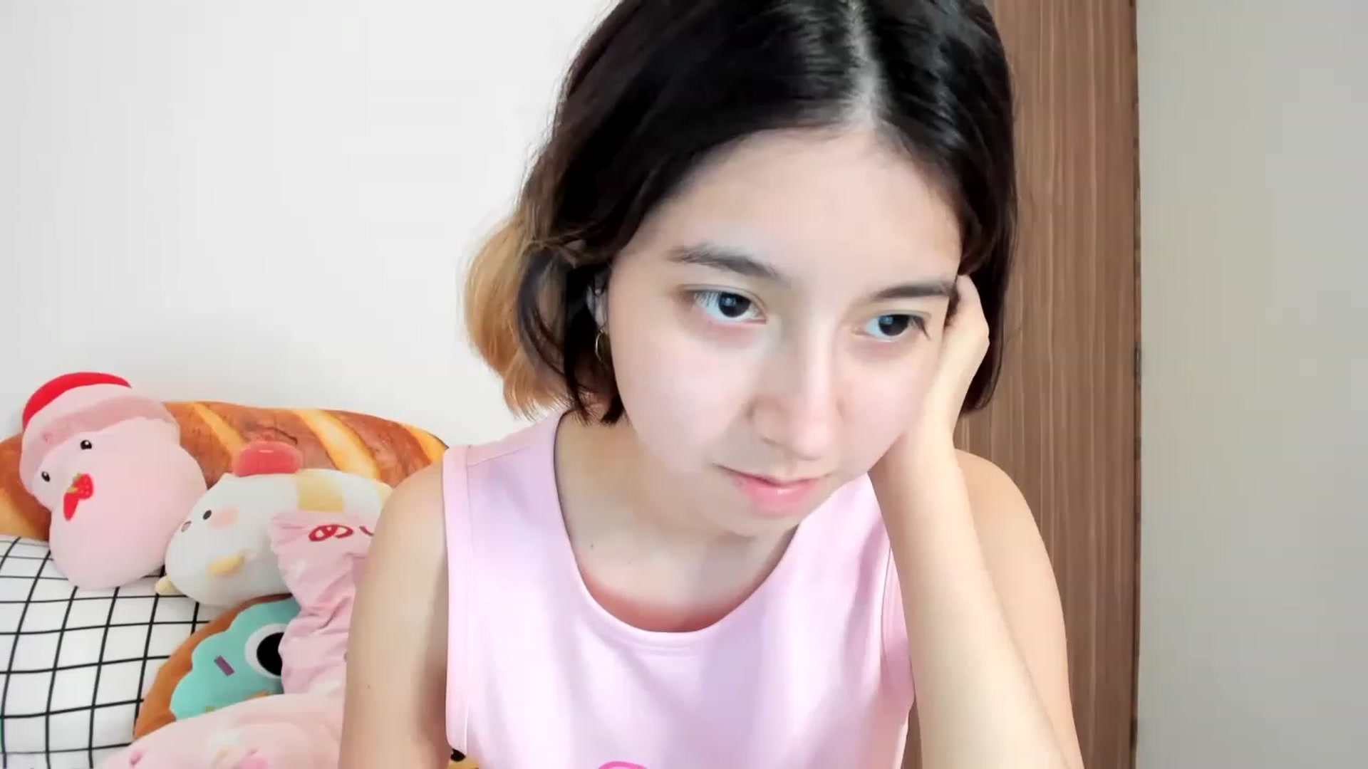 Gallery image thumbnail from Cherrycute666's myfreecams stream on, 02/11/2023, 06:00 image 5 of 20