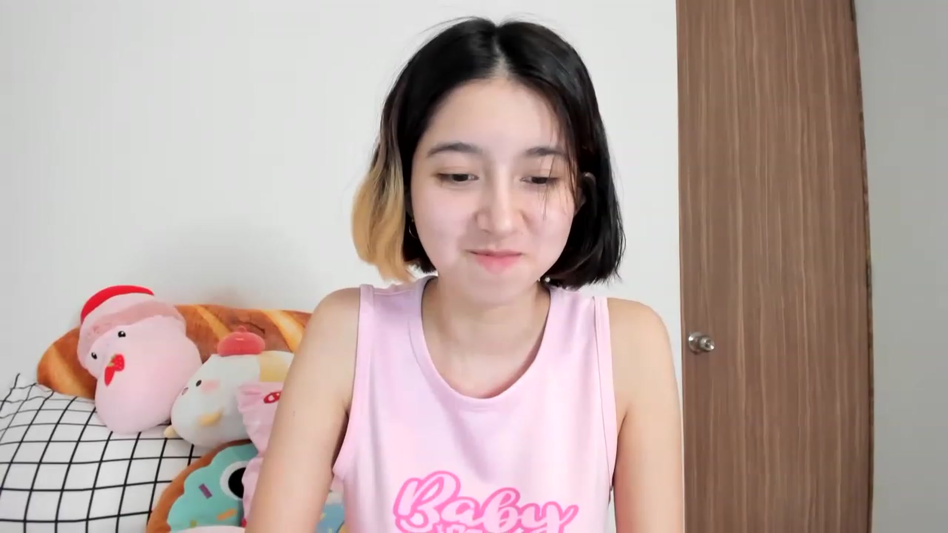 Gallery image thumbnail from Cherrycute666's myfreecams stream on, 02/11/2023, 06:00 image 10 of 20