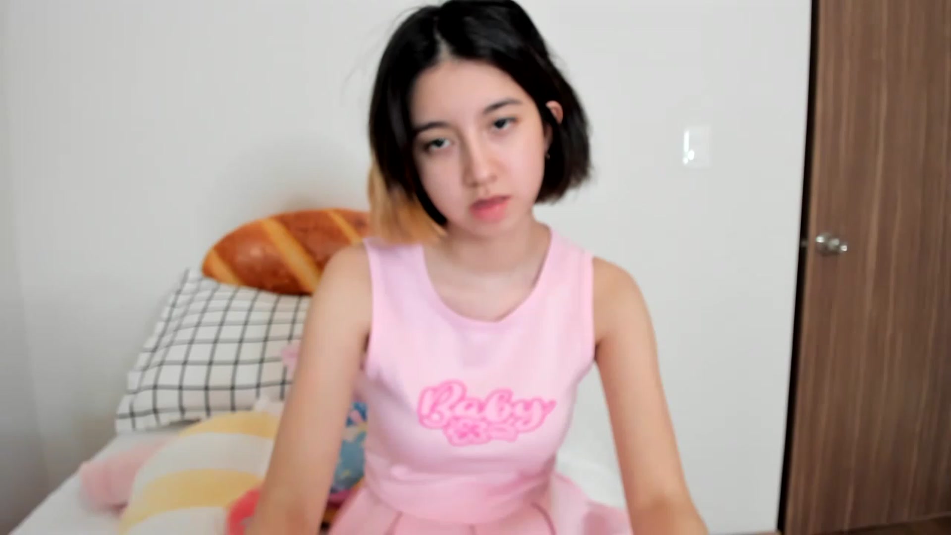 Gallery image thumbnail from Cherrycute666's myfreecams stream on, 02/11/2023, 08:15 image 2 of 20