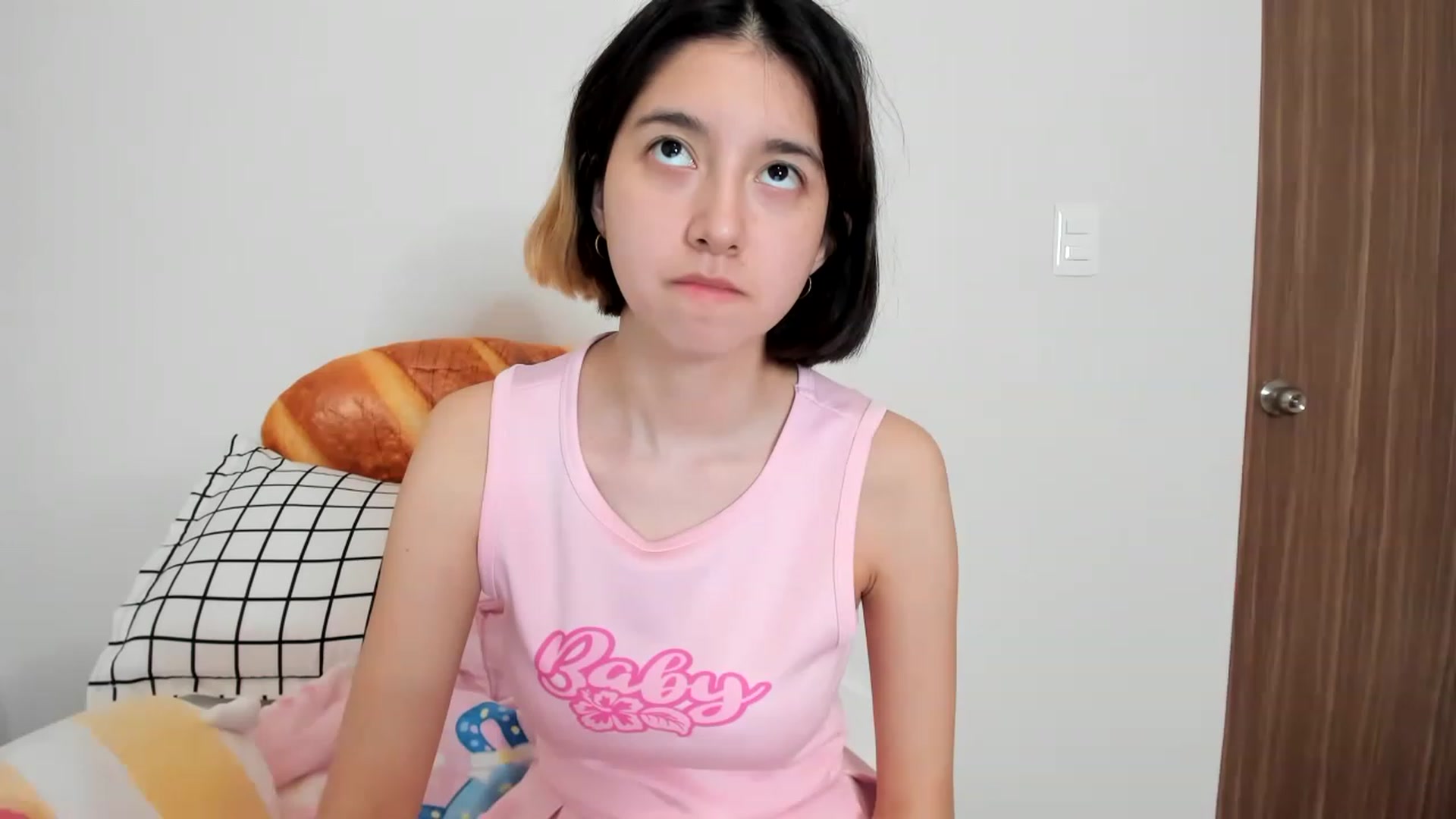 Gallery image thumbnail from Cherrycute666's myfreecams stream on, 02/11/2023, 08:51 image 6 of 20