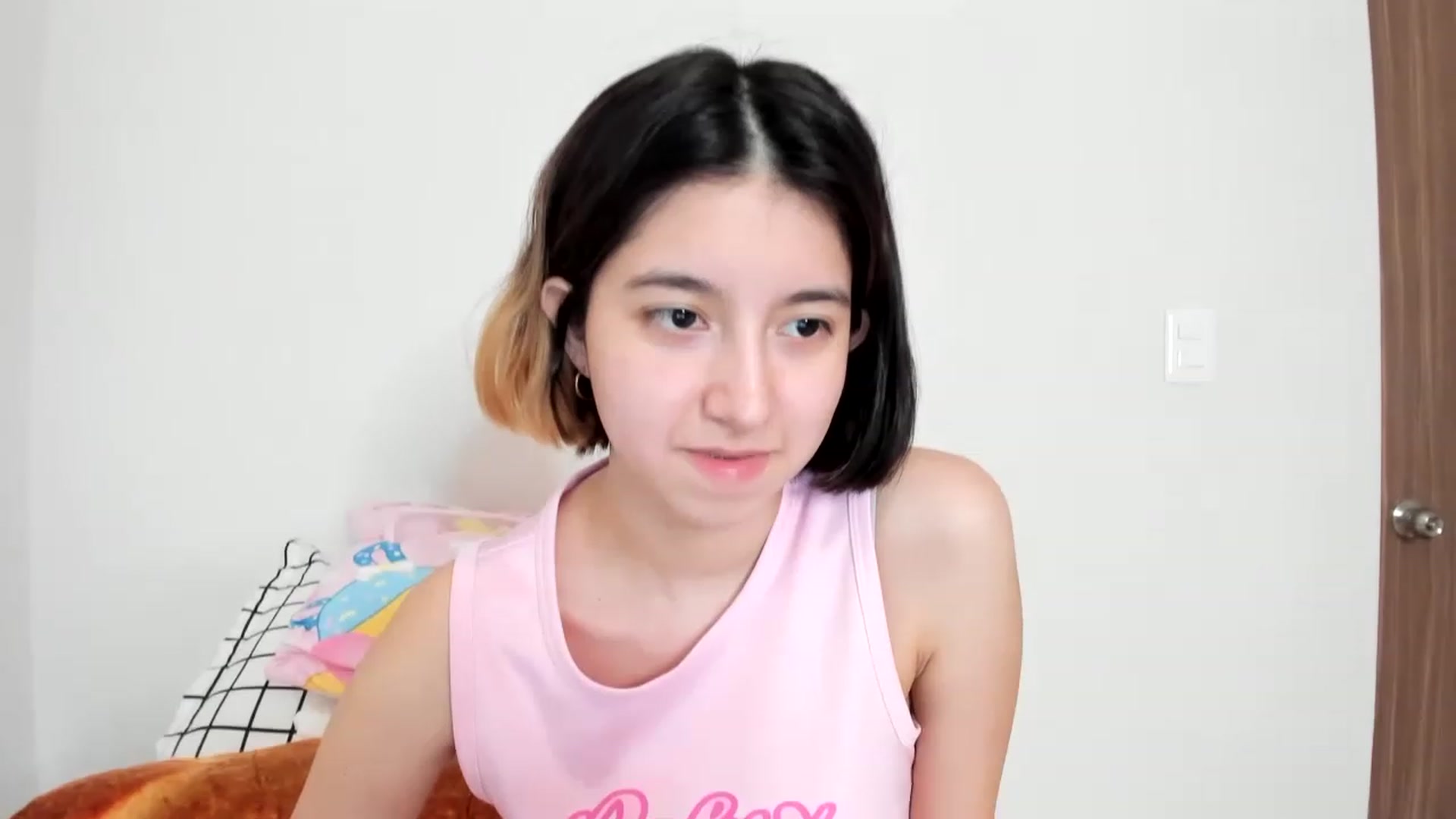 Gallery image thumbnail from Cherrycute666's myfreecams stream on, 02/11/2023, 11:46 image 10 of 20