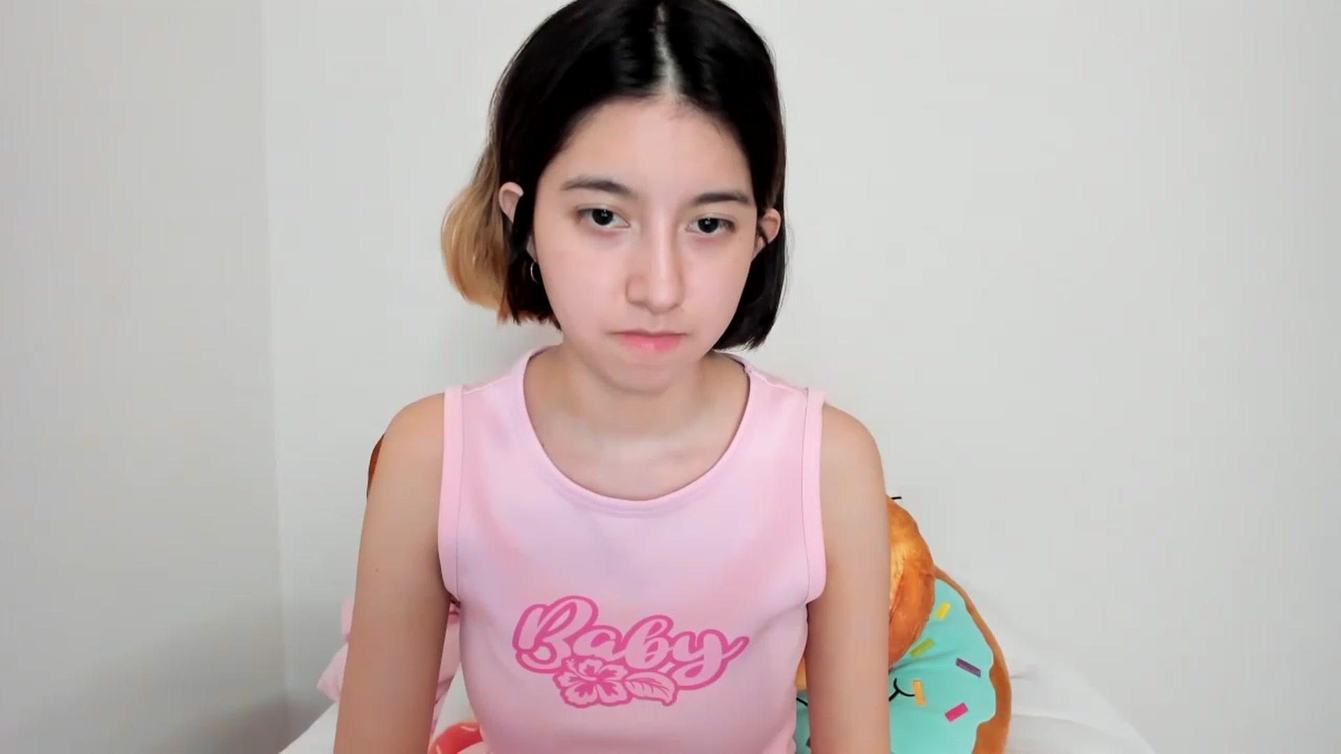 Gallery image thumbnail from Cherrycute666's myfreecams stream on, 02/11/2023, 12:36 image 15 of 20