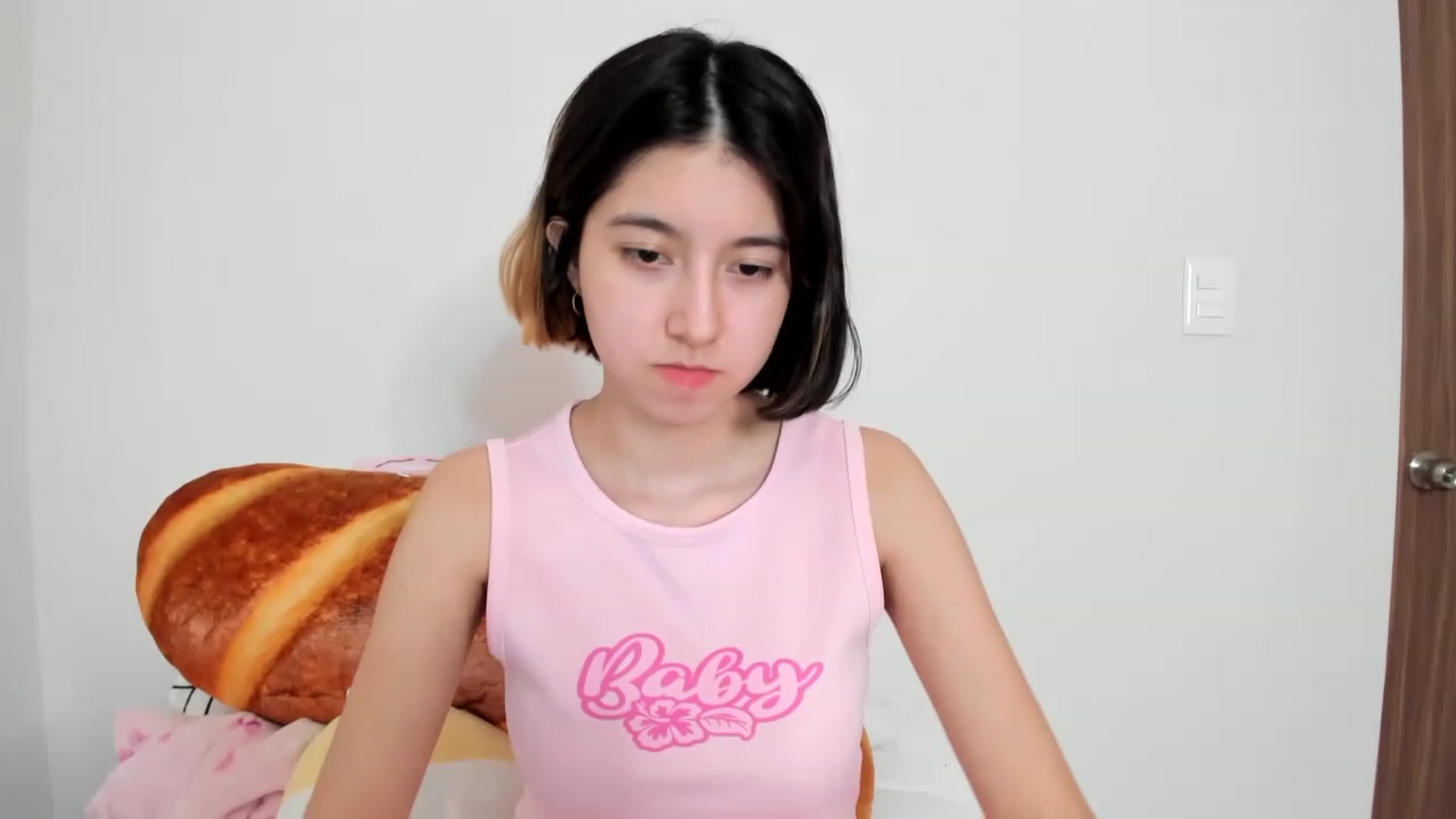 Gallery image thumbnail from Cherrycute666's myfreecams stream on, 02/11/2023, 12:36 image 10 of 20
