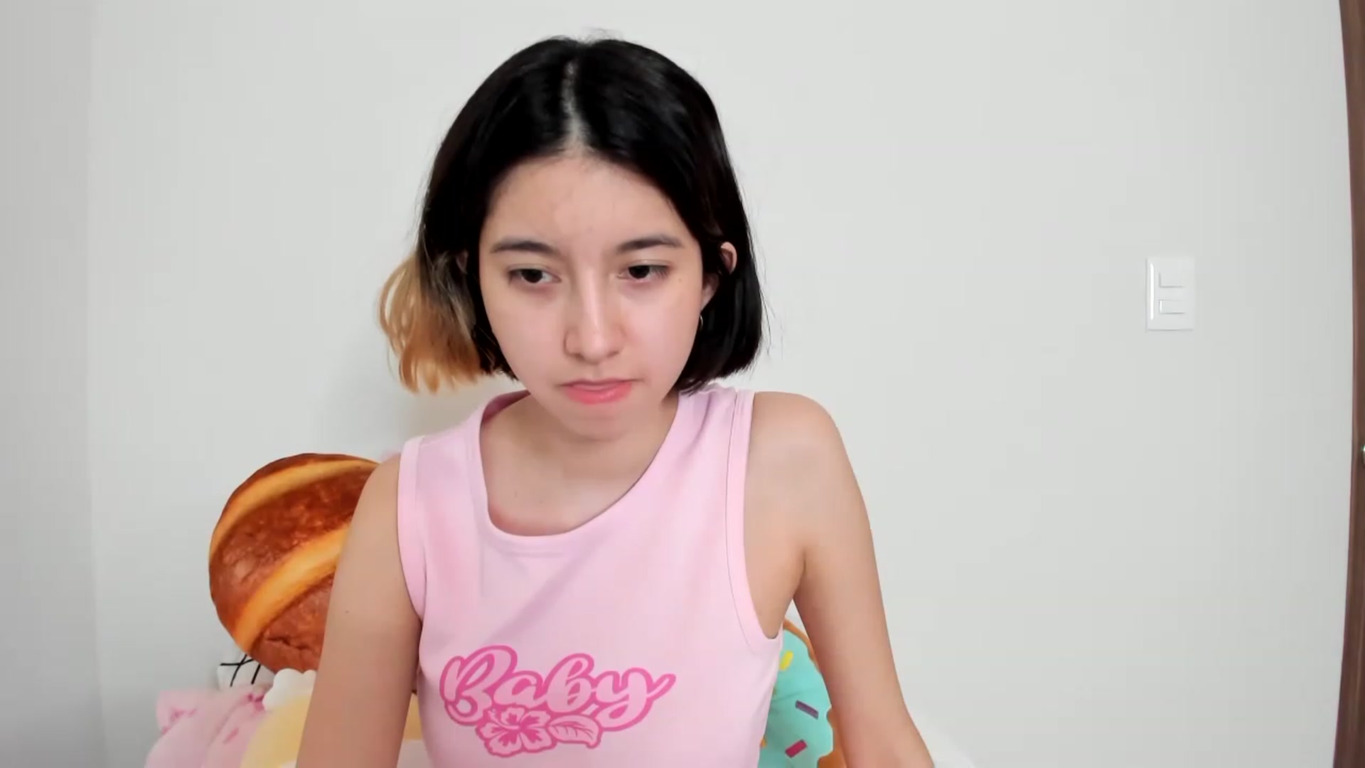 Gallery image thumbnail from Cherrycute666's myfreecams stream on, 02/11/2023, 13:06 image 2 of 20