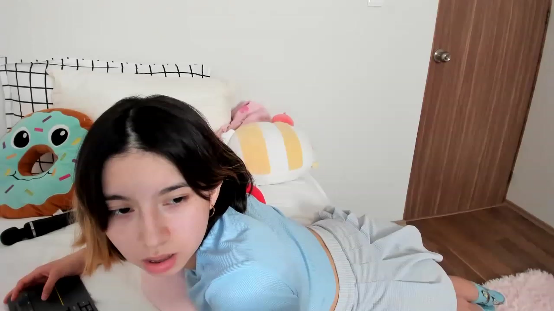 Gallery image thumbnail from Cherrycute666's myfreecams stream on, 02/12/2023, 05:43 image 20 of 20