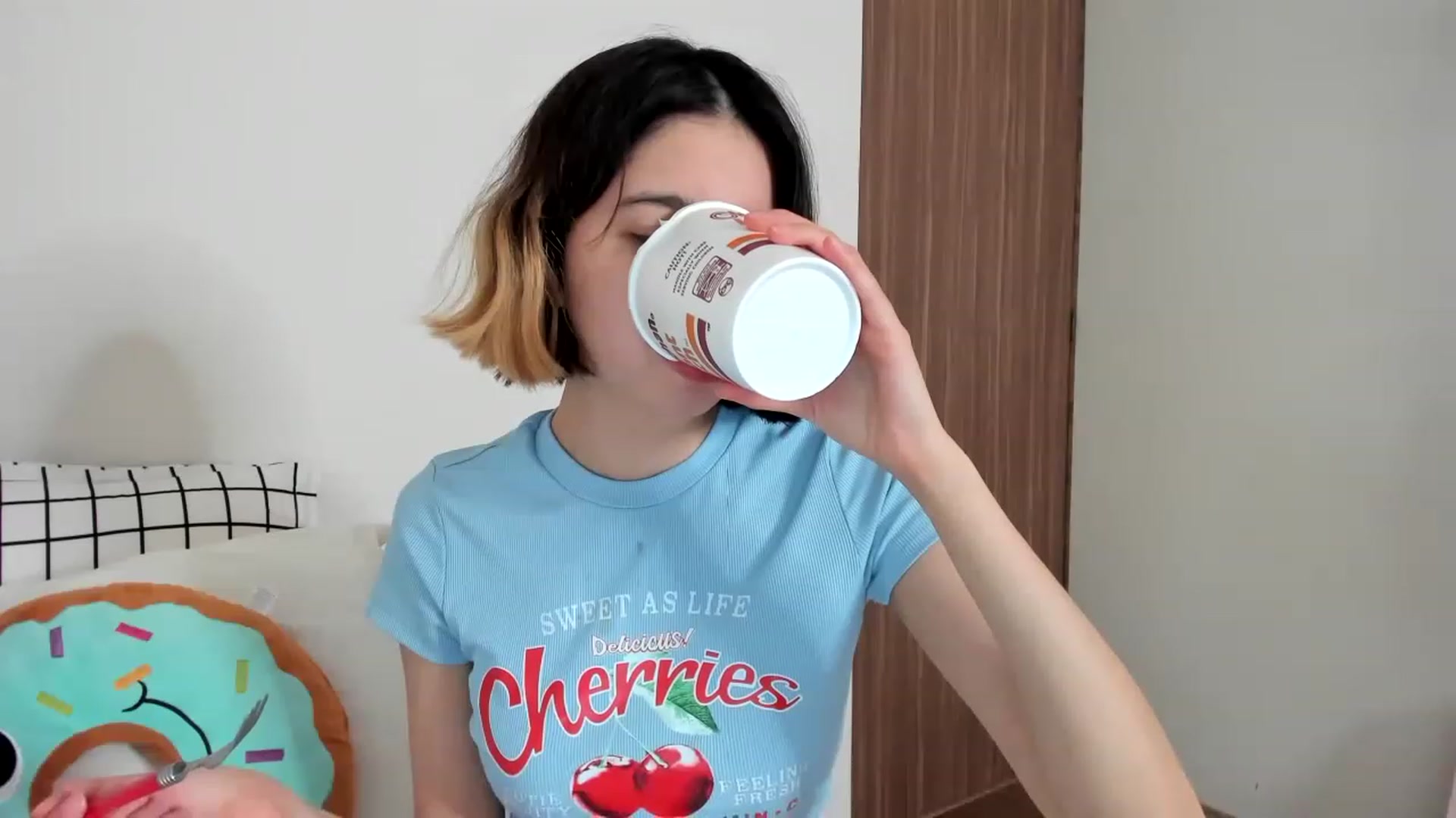 Gallery image thumbnail from Cherrycute666's myfreecams stream on, 02/12/2023, 08:15 image 15 of 20