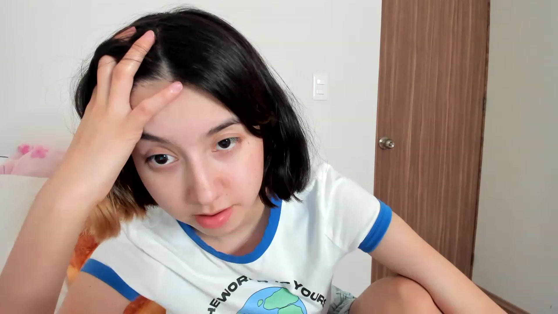 Gallery image thumbnail from Cherrycute666's myfreecams stream on, 02/13/2023, 24:04 image 3 of 20