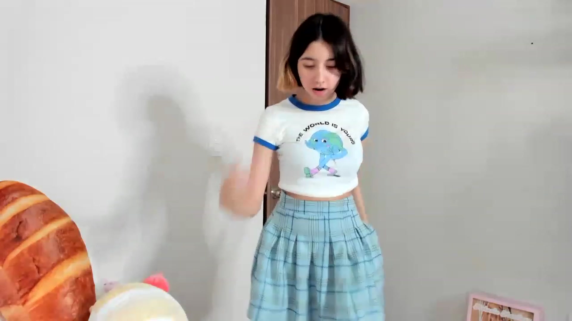 Gallery image thumbnail from Cherrycute666's myfreecams stream on, 02/13/2023, 01:03 image 20 of 20