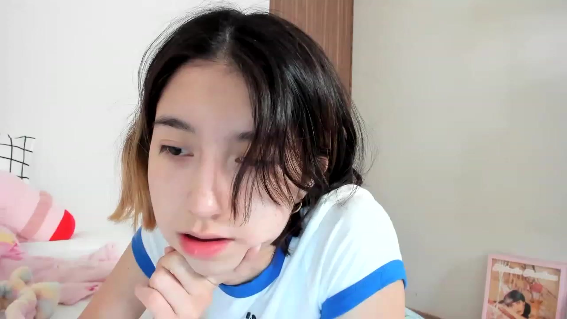 Gallery image thumbnail from Cherrycute666's myfreecams stream on, 02/13/2023, 07:36 image 2 of 20
