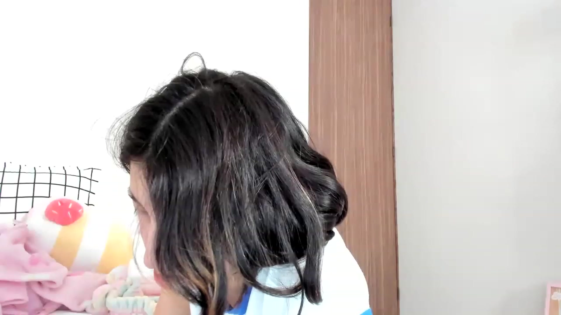 Gallery image thumbnail from Cherrycute666's myfreecams stream on, 02/13/2023, 07:36 image 15 of 20