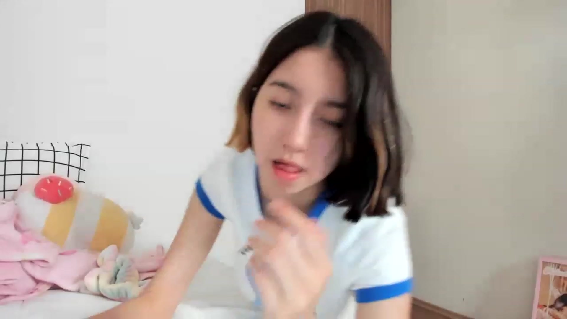 Gallery image thumbnail from Cherrycute666's myfreecams stream on, 02/13/2023, 07:36 image 8 of 20