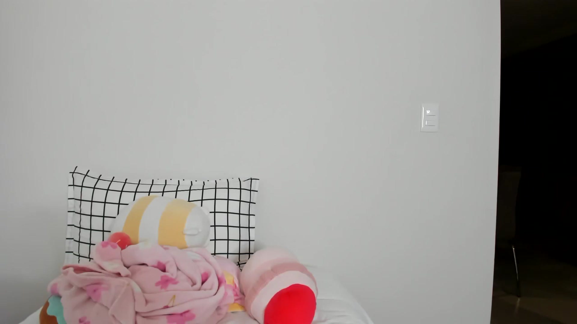 Gallery image thumbnail from Cherrycute666's myfreecams stream on, 02/13/2023, 11:27 image 18 of 20