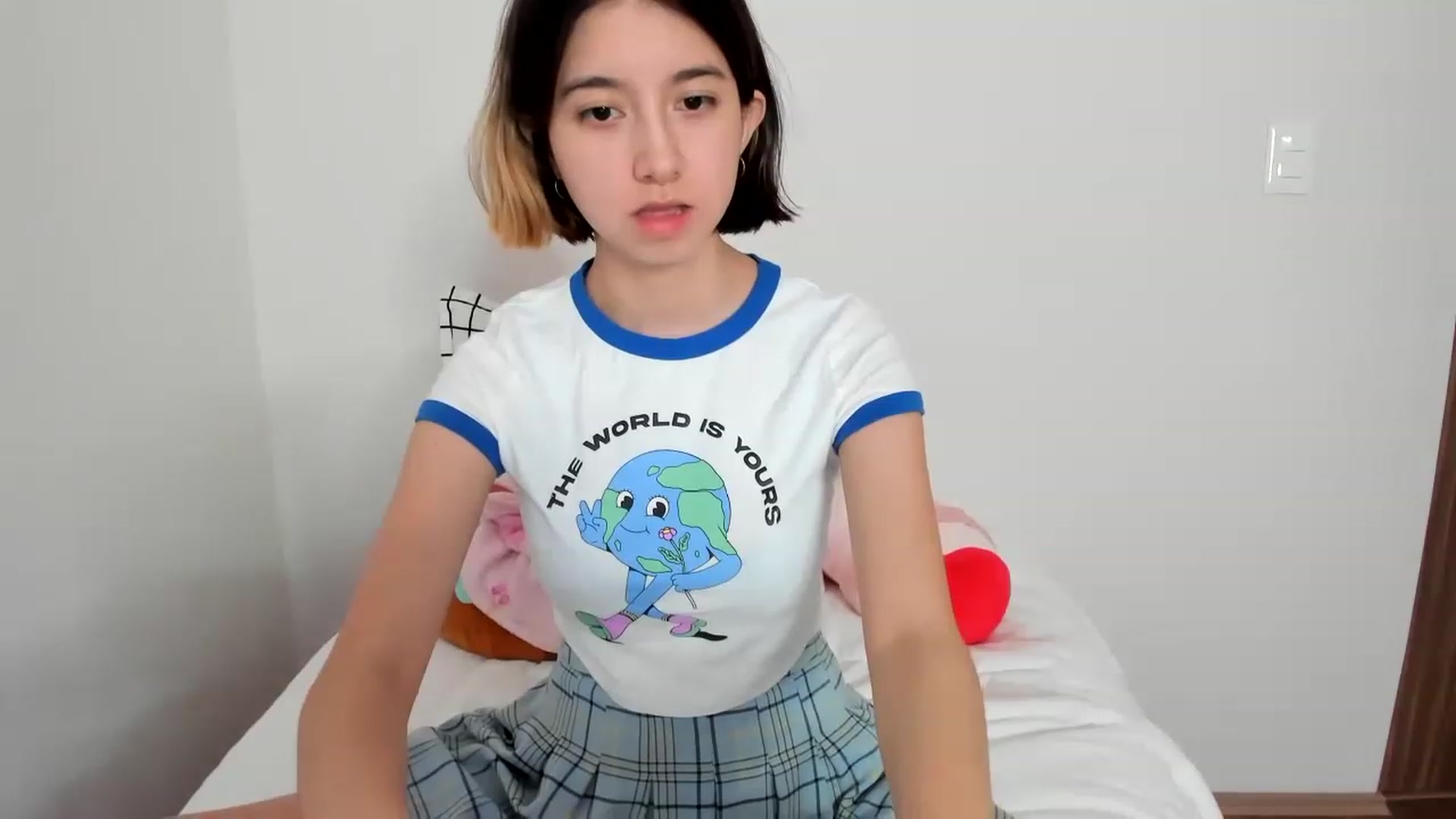 Gallery image thumbnail from Cherrycute666's myfreecams stream on, 02/13/2023, 11:27 image 6 of 20